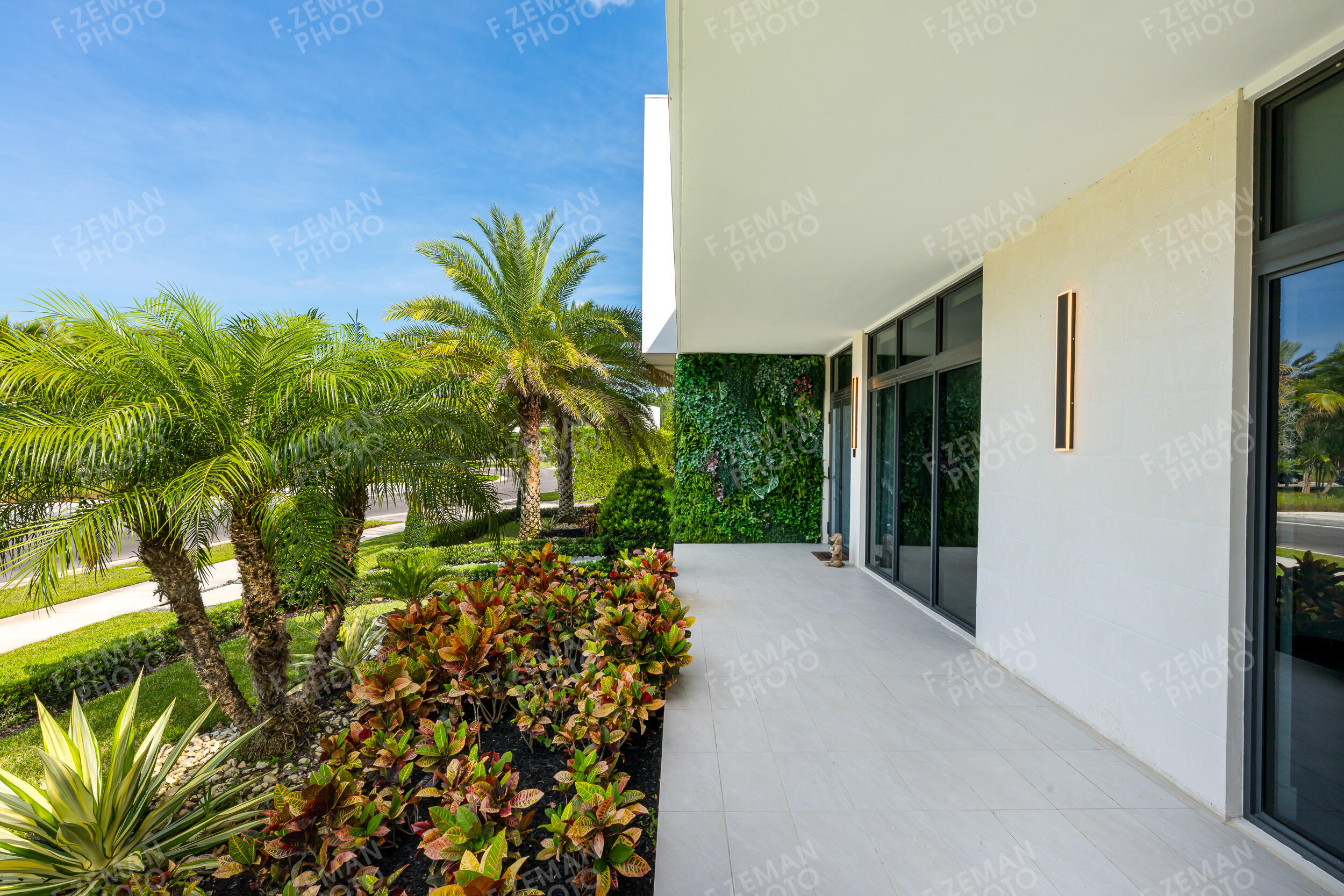 16550 Sunset Way Property Photo 1
