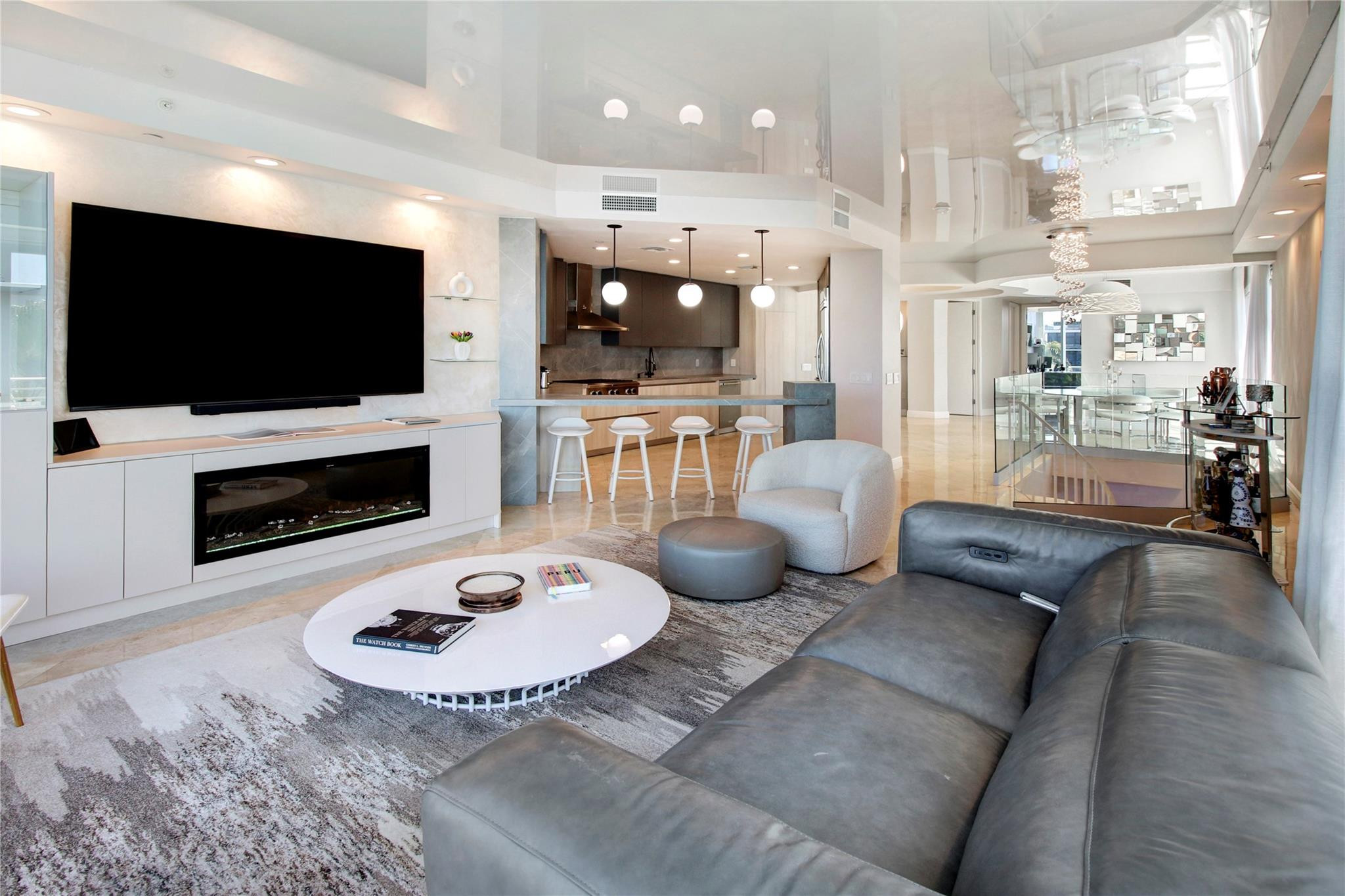 301 Hendricks Isle 7 Property Photo 9