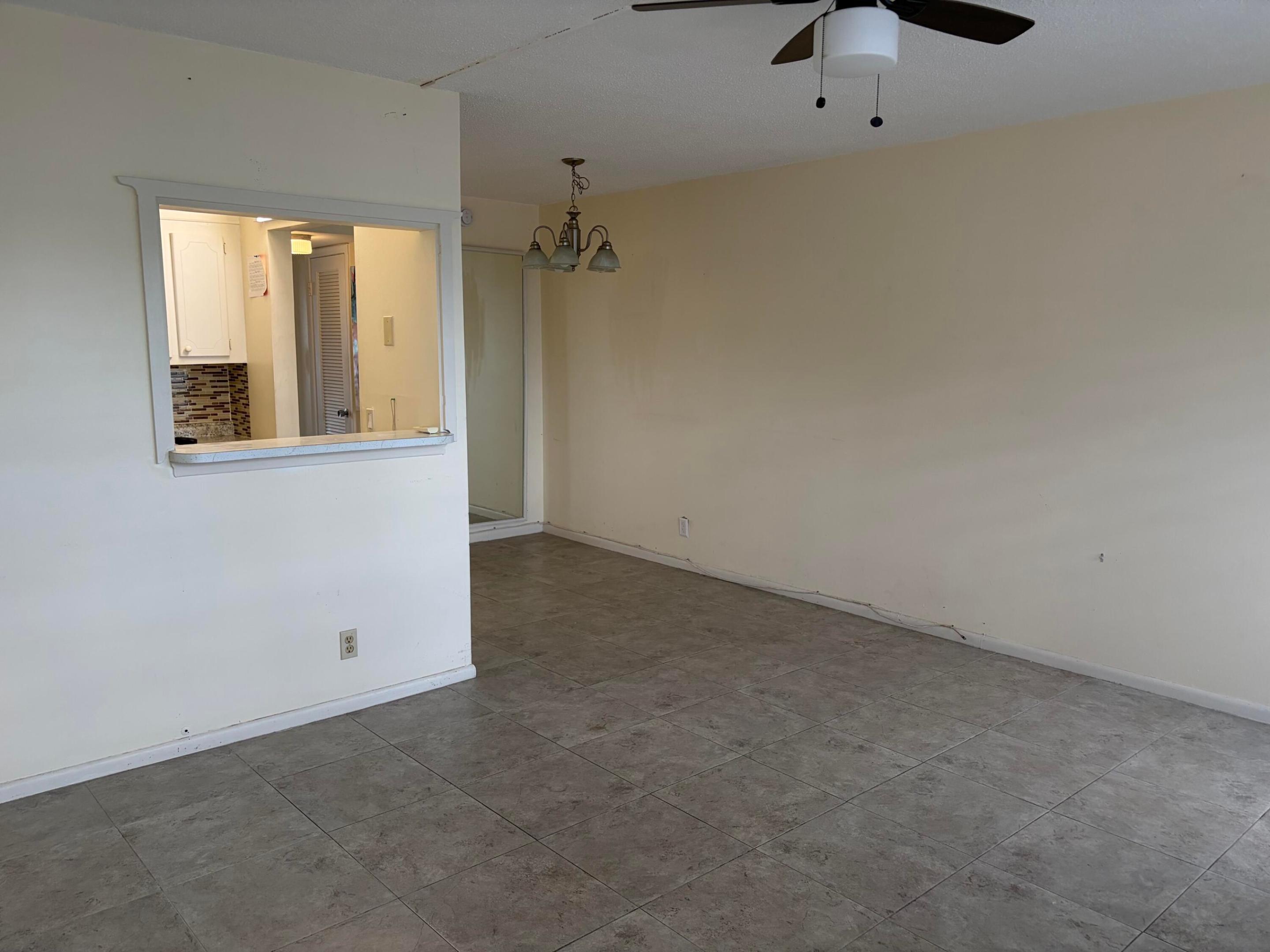 220 Berkshire K 220 Property Photo 2