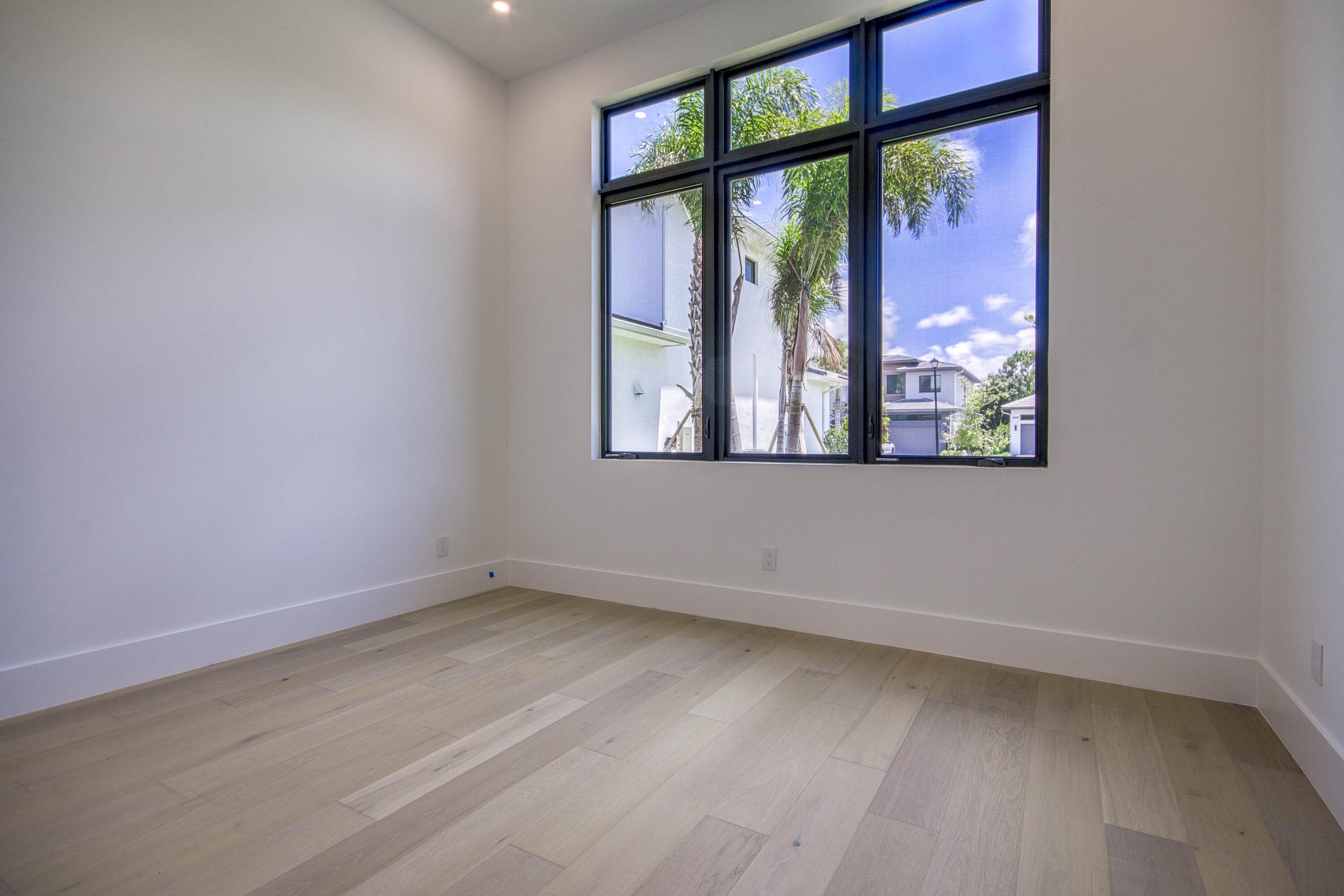 18409 Symphony Court Property Photo 33