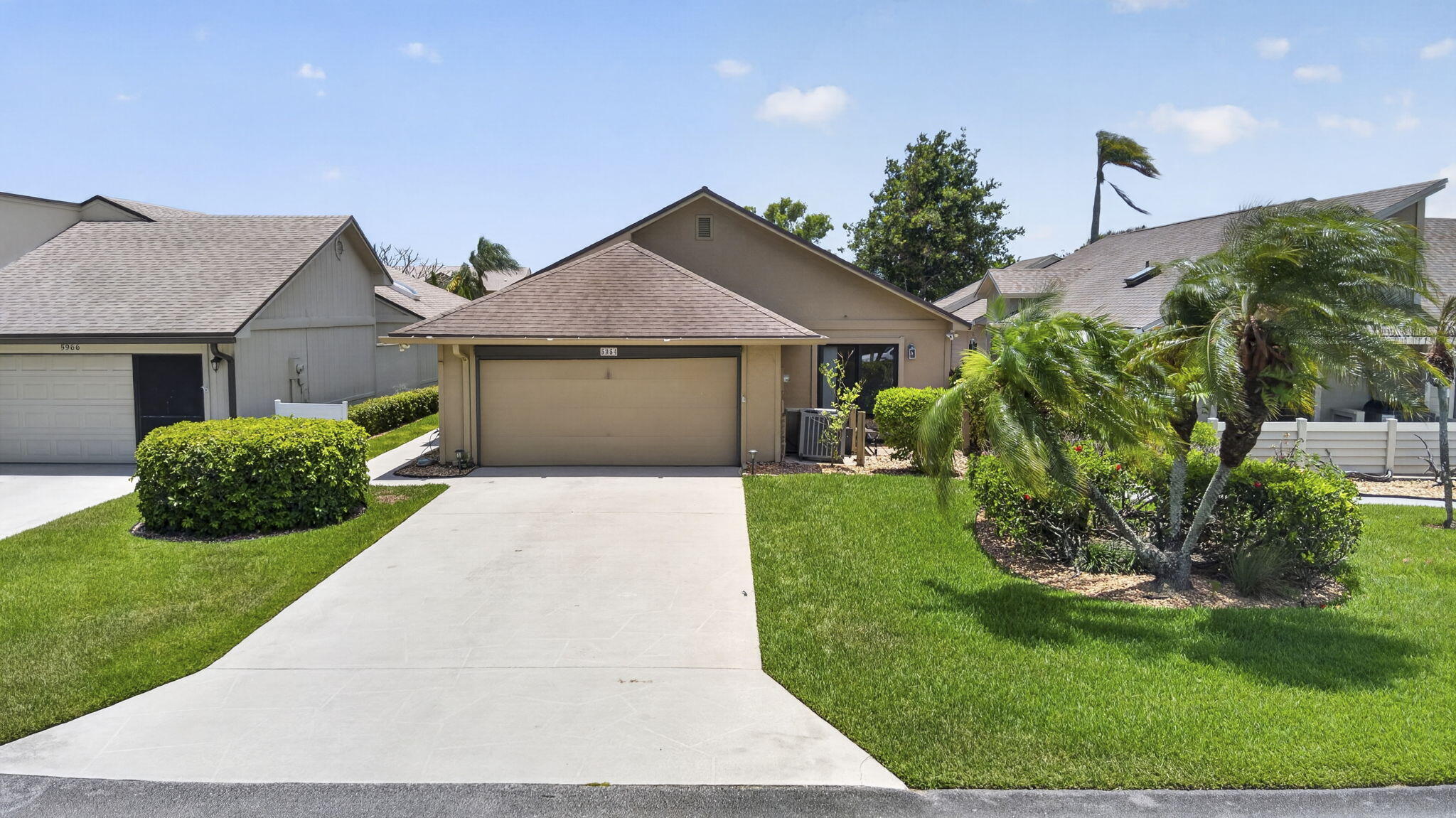 5954 Se Franklin Place Property Photo 5