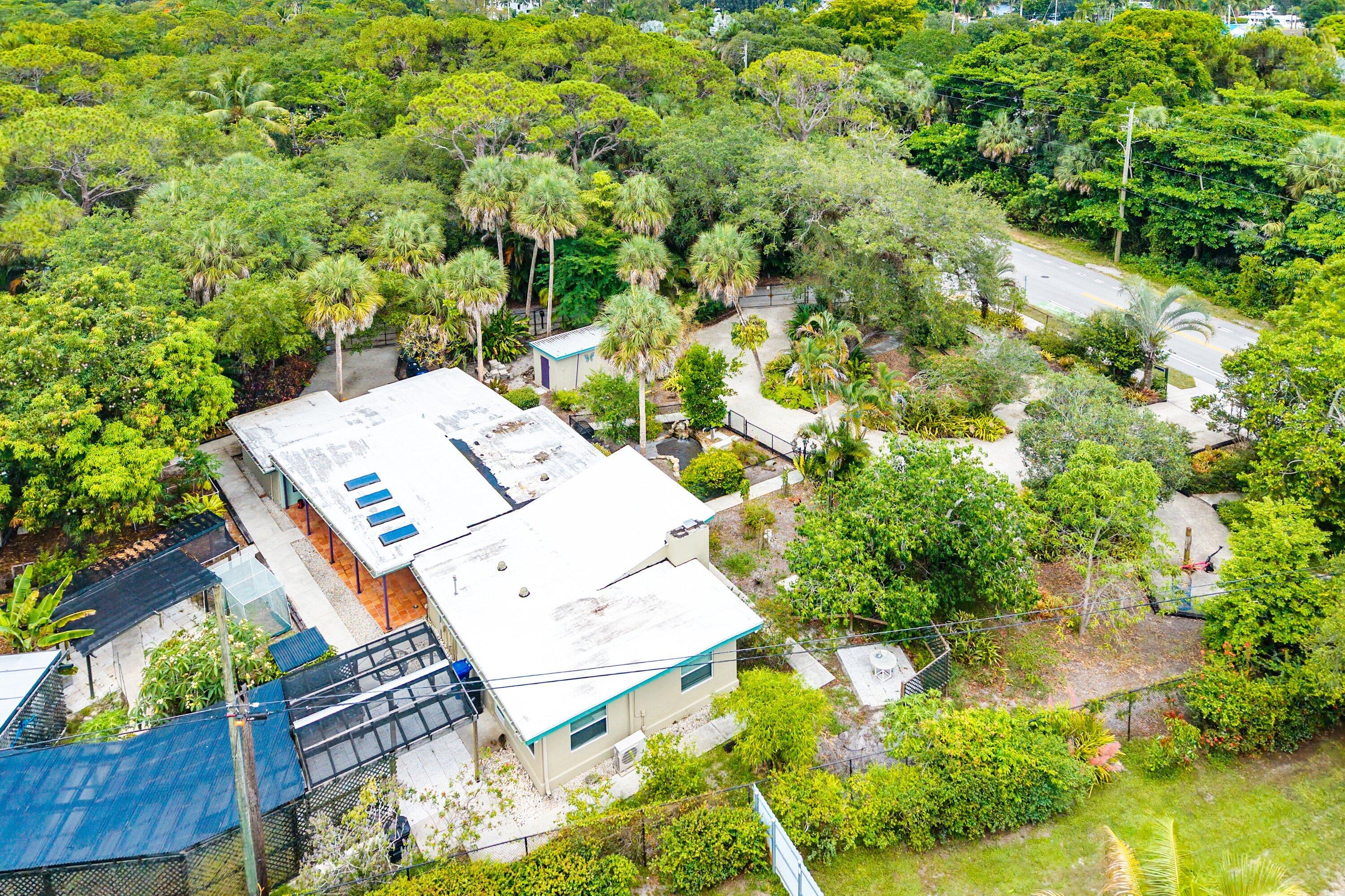 2873 Riverland Road Property Photo 6