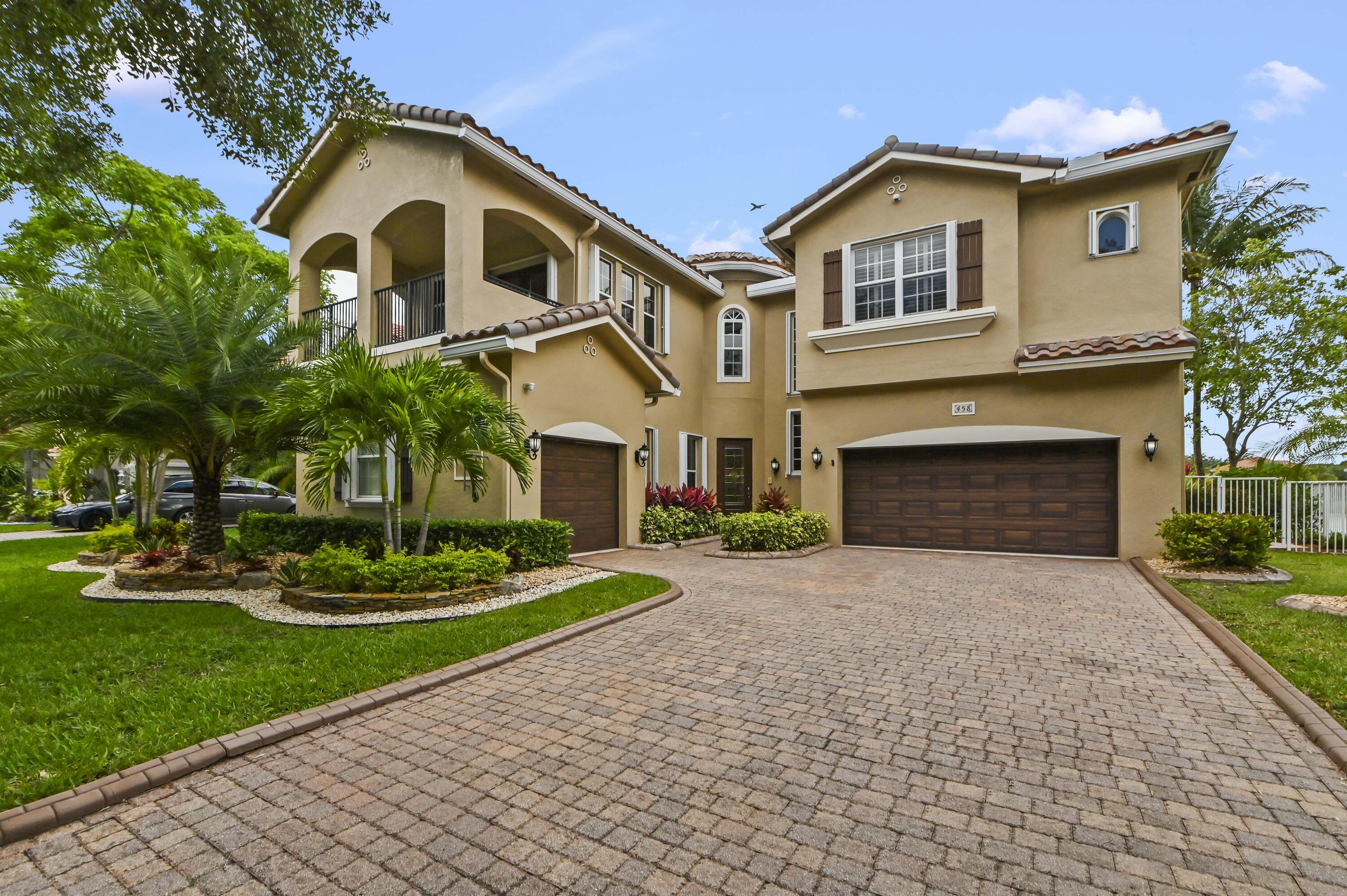 458 Cresta Circle Property Photo 2