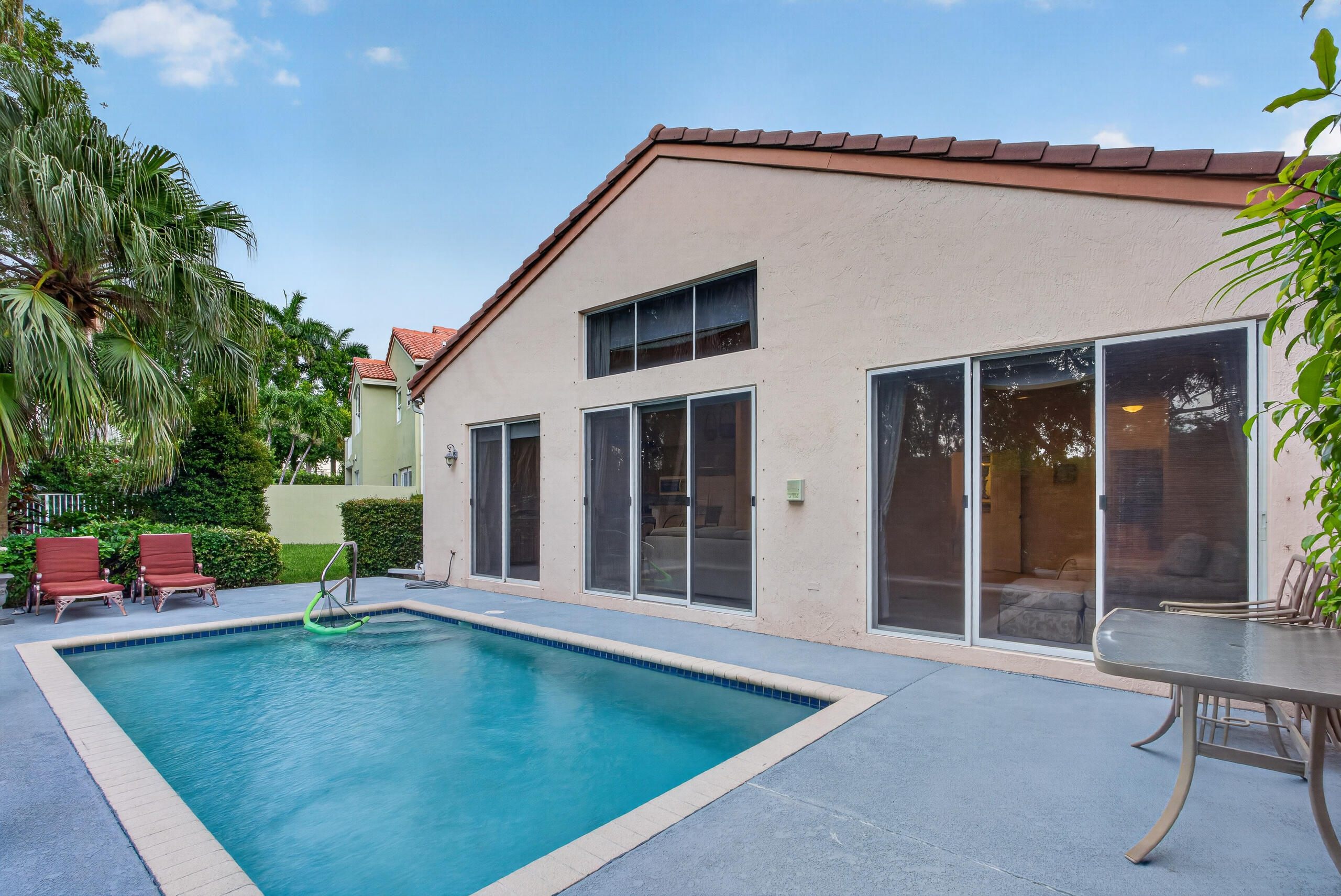 4889 N Classical Boulevard Property Photo 12