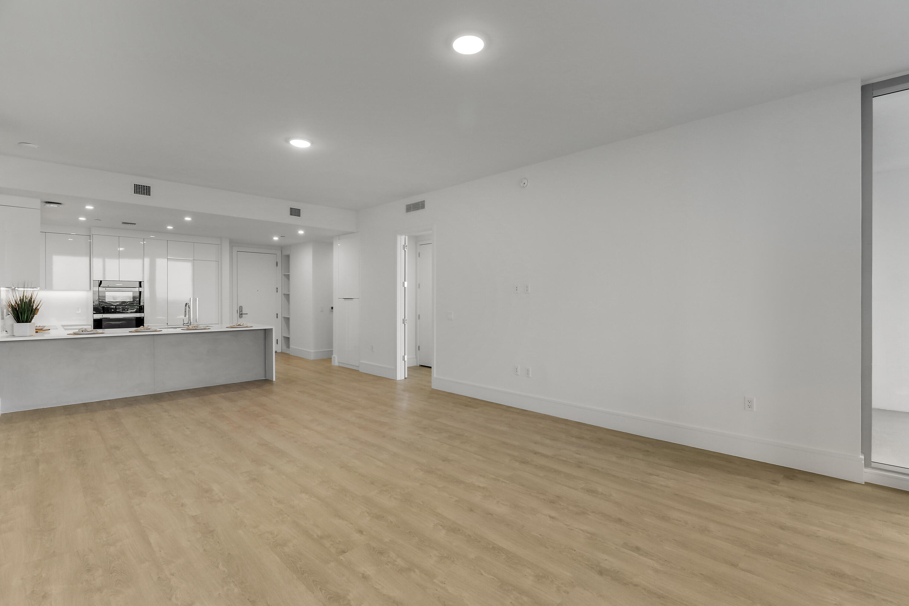 220 Lake Shore Drive 815 Property Photo 19