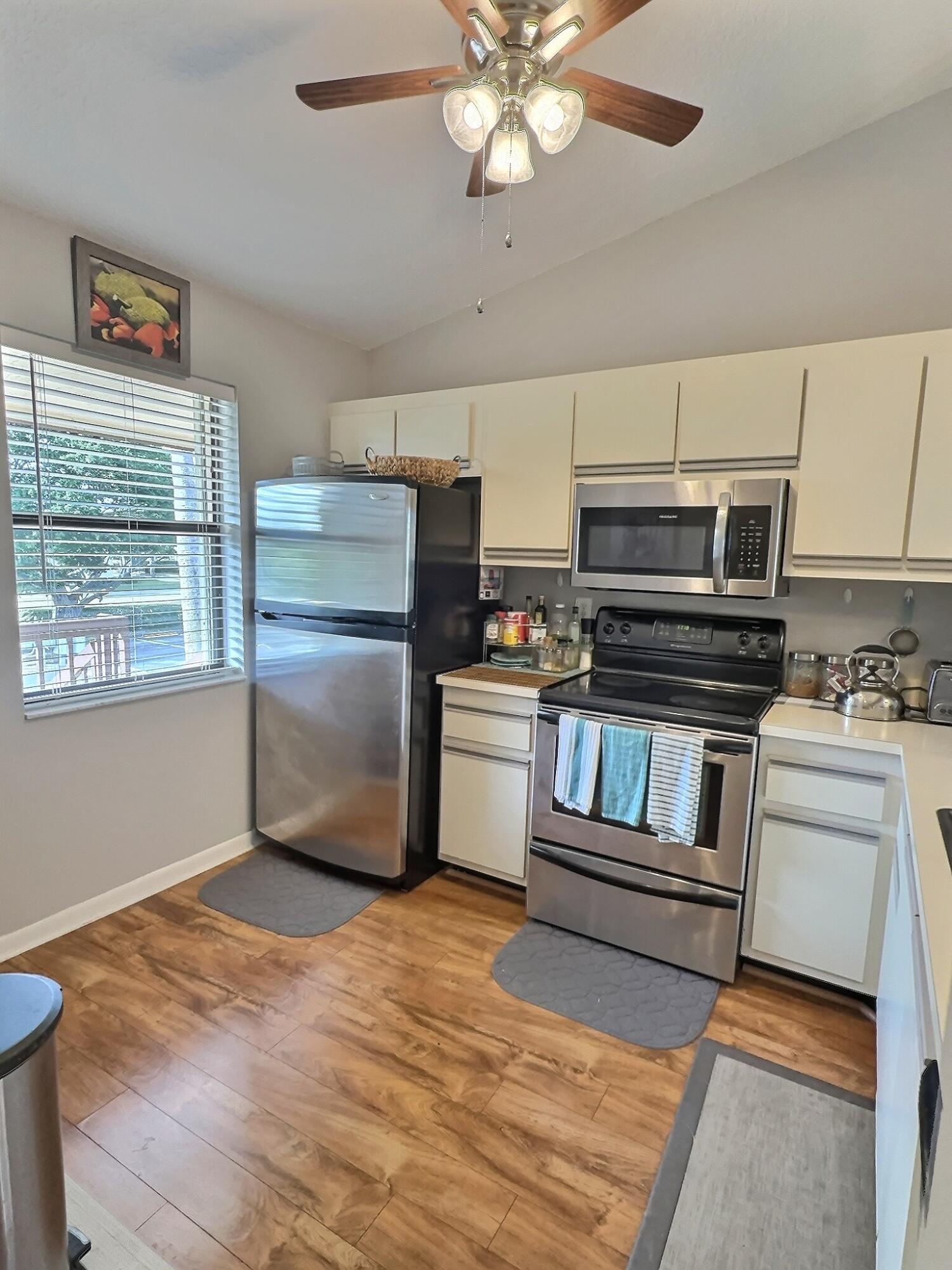 4682 E Lucerne Lakes Blvd Boulevard E 202 Property Photo 6