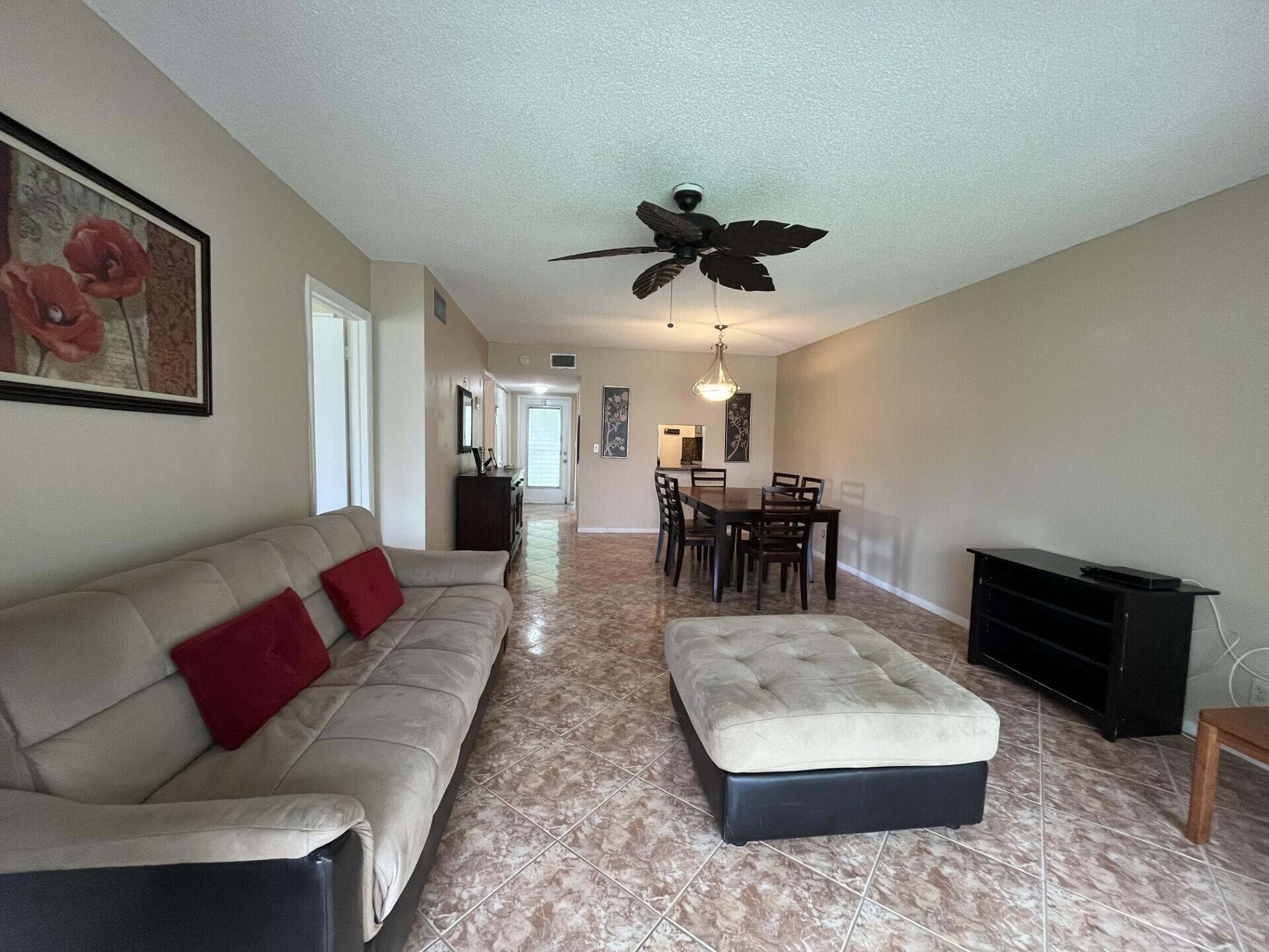 23 Abbey Lane 208 Property Photo 6