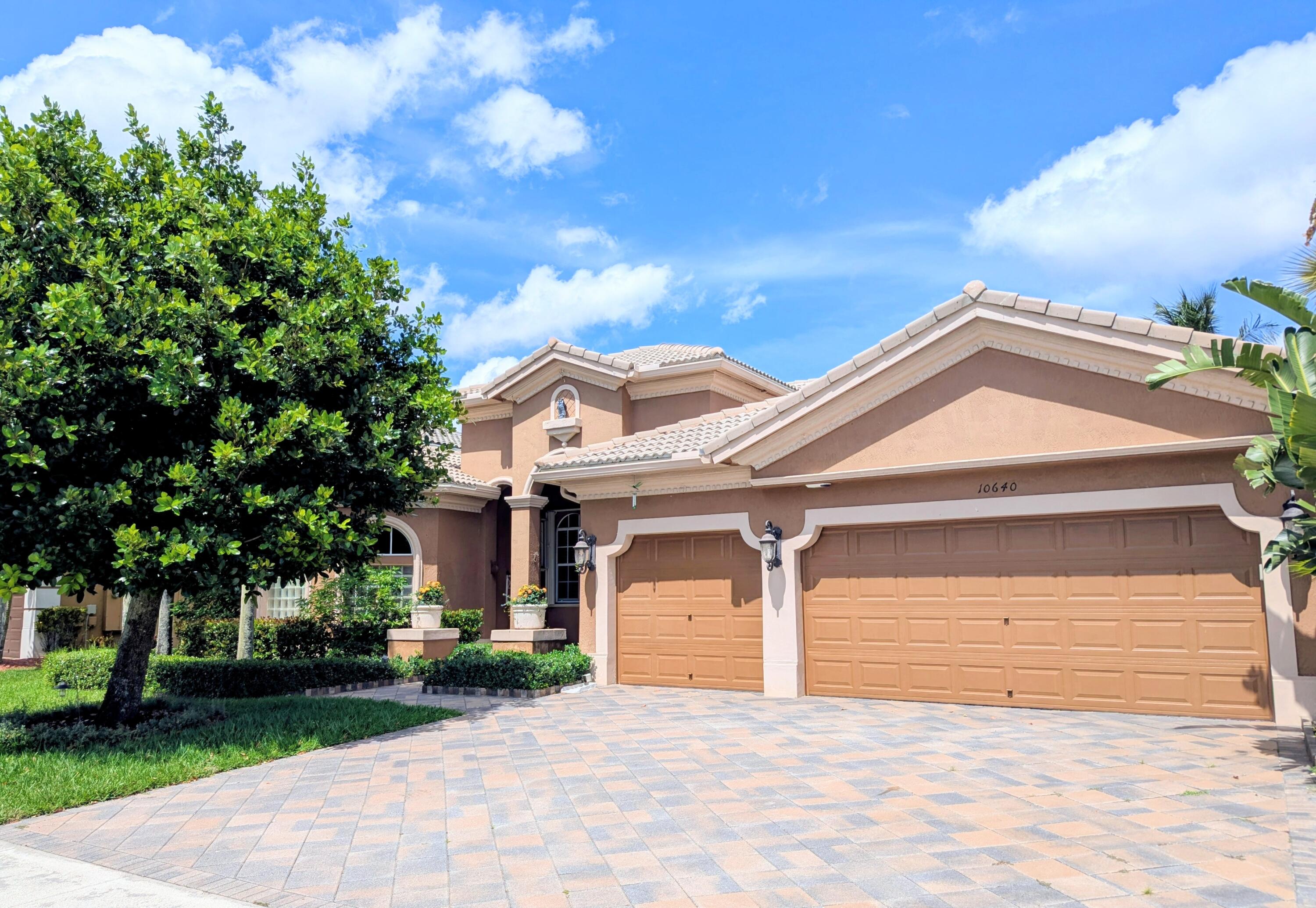 10640 Oak Meadow Lane Property Photo 1
