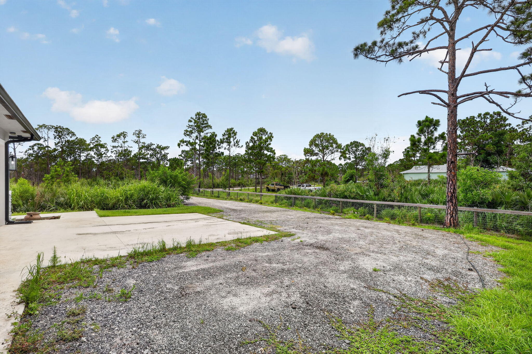 2643 Dyer Road Property Photo 59