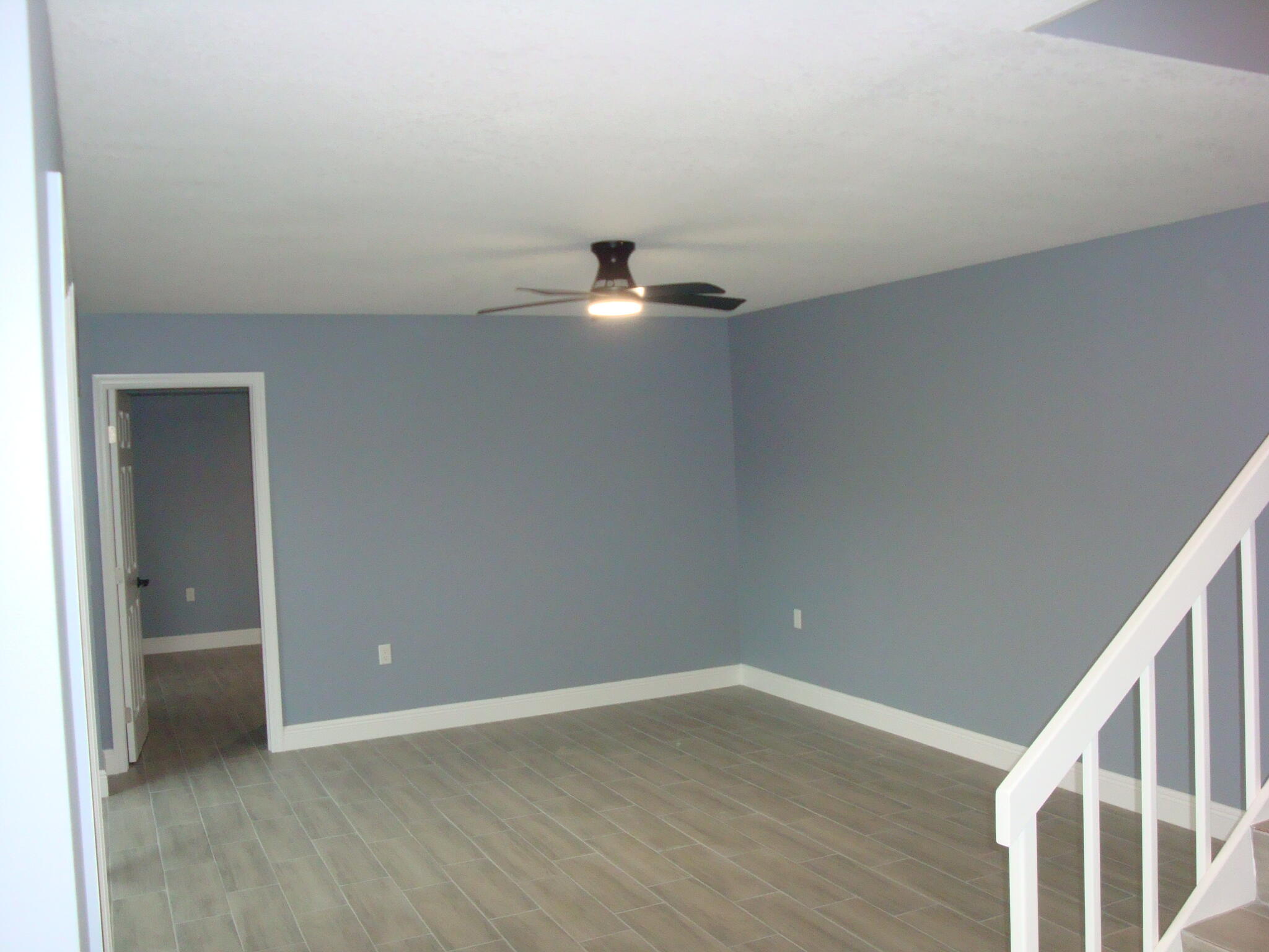 719 7th Lane Property Photo 5