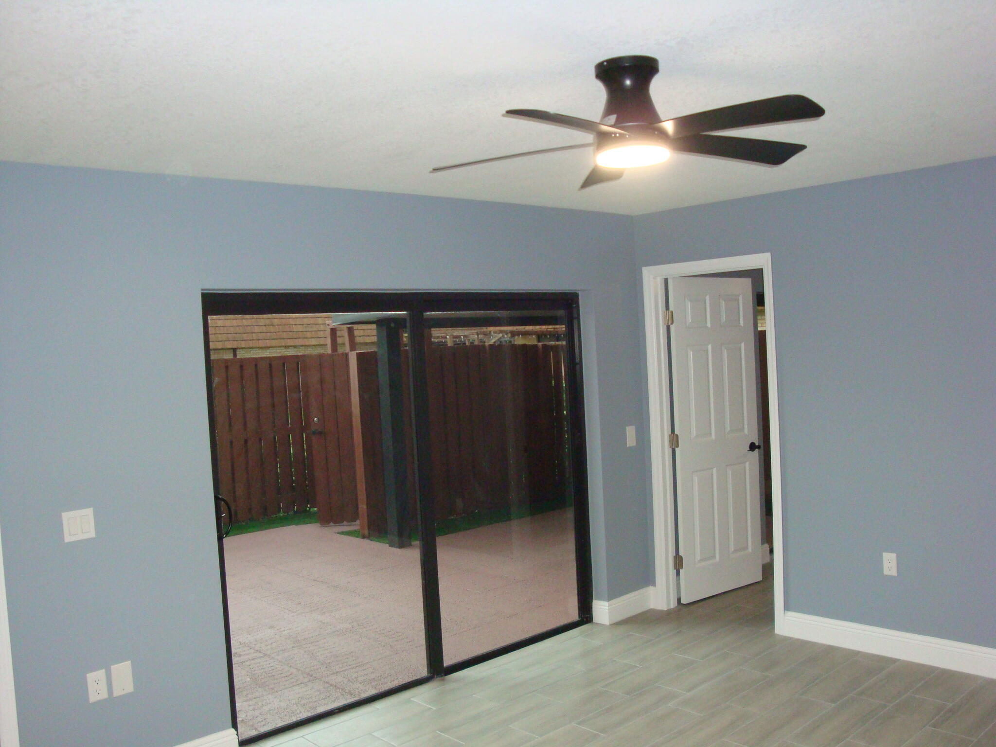 719 7th Lane Property Photo 6