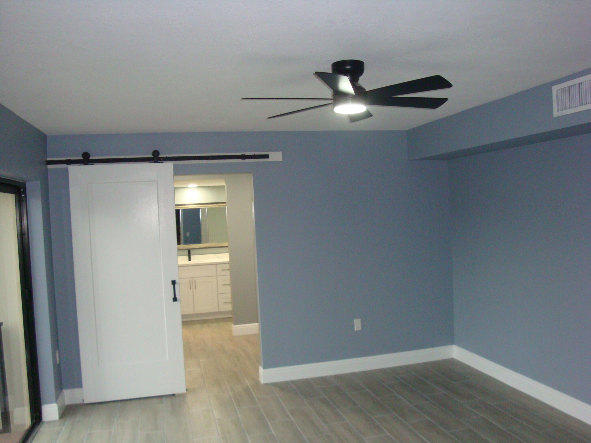 719 7th Lane Property Photo 26