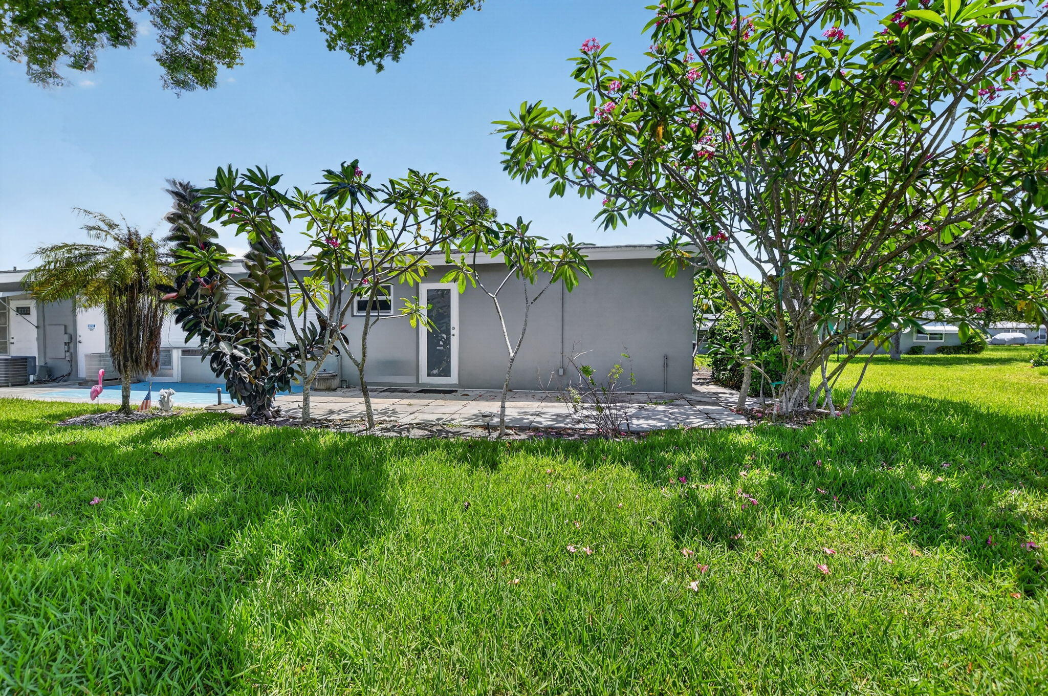 912 South Drive A Property Photo 24