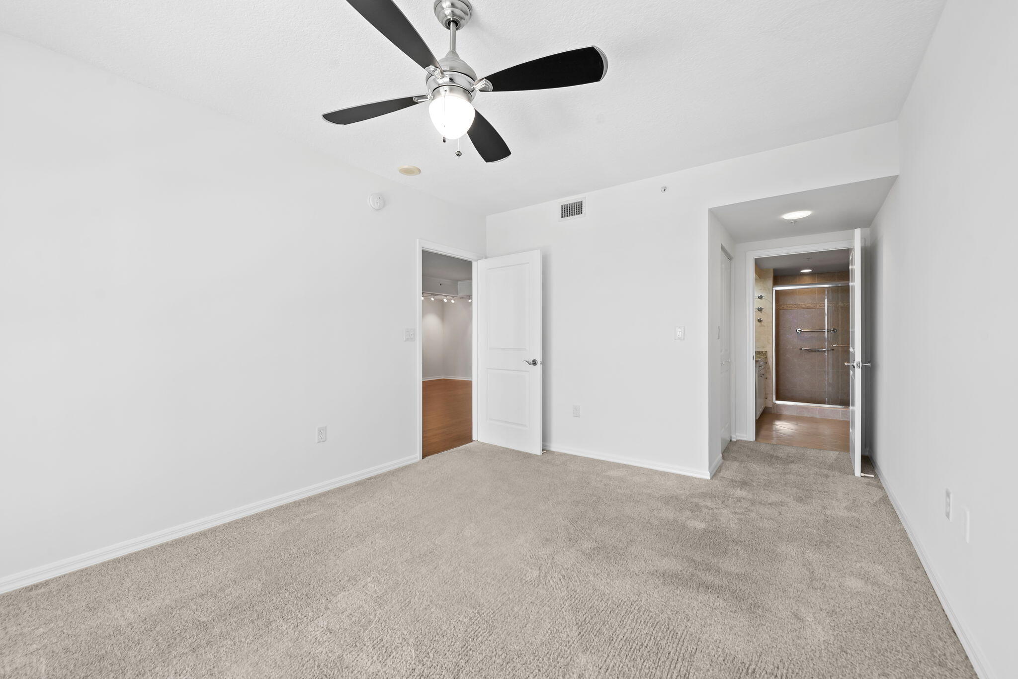 347 N New River Dr Drive E 1202 Property Photo 18