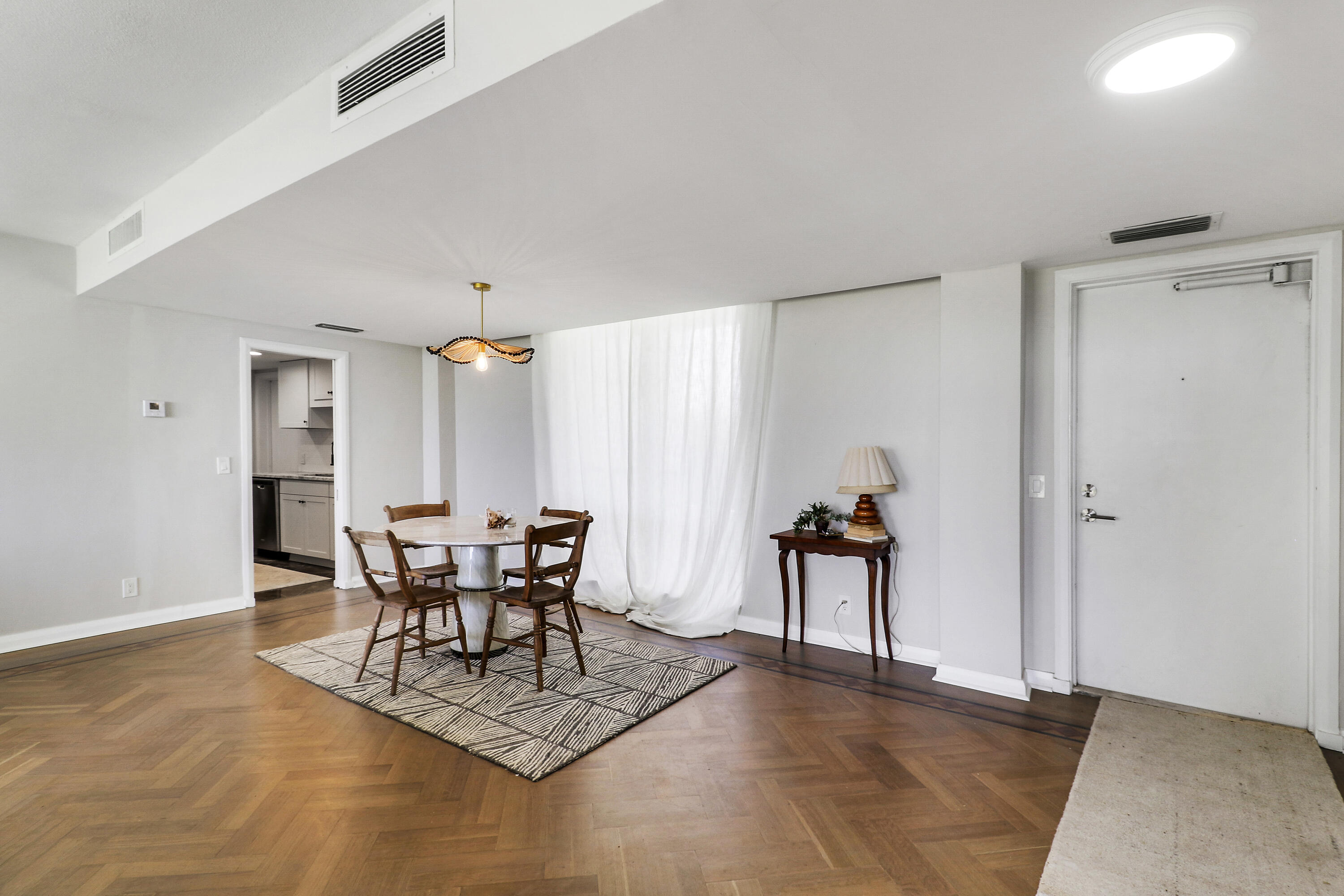 5400 N Ocean Drive 1b Property Photo 14