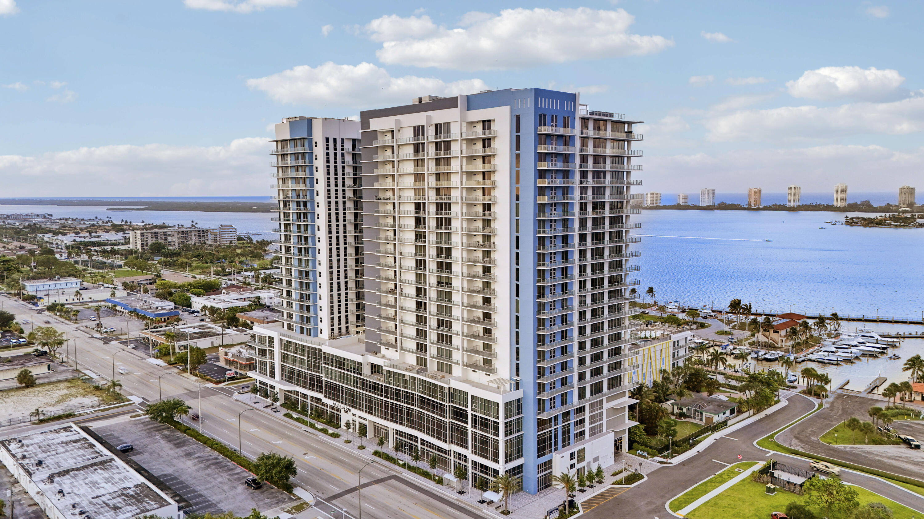 220 Lake Shore Drive 815 Property Photo 89