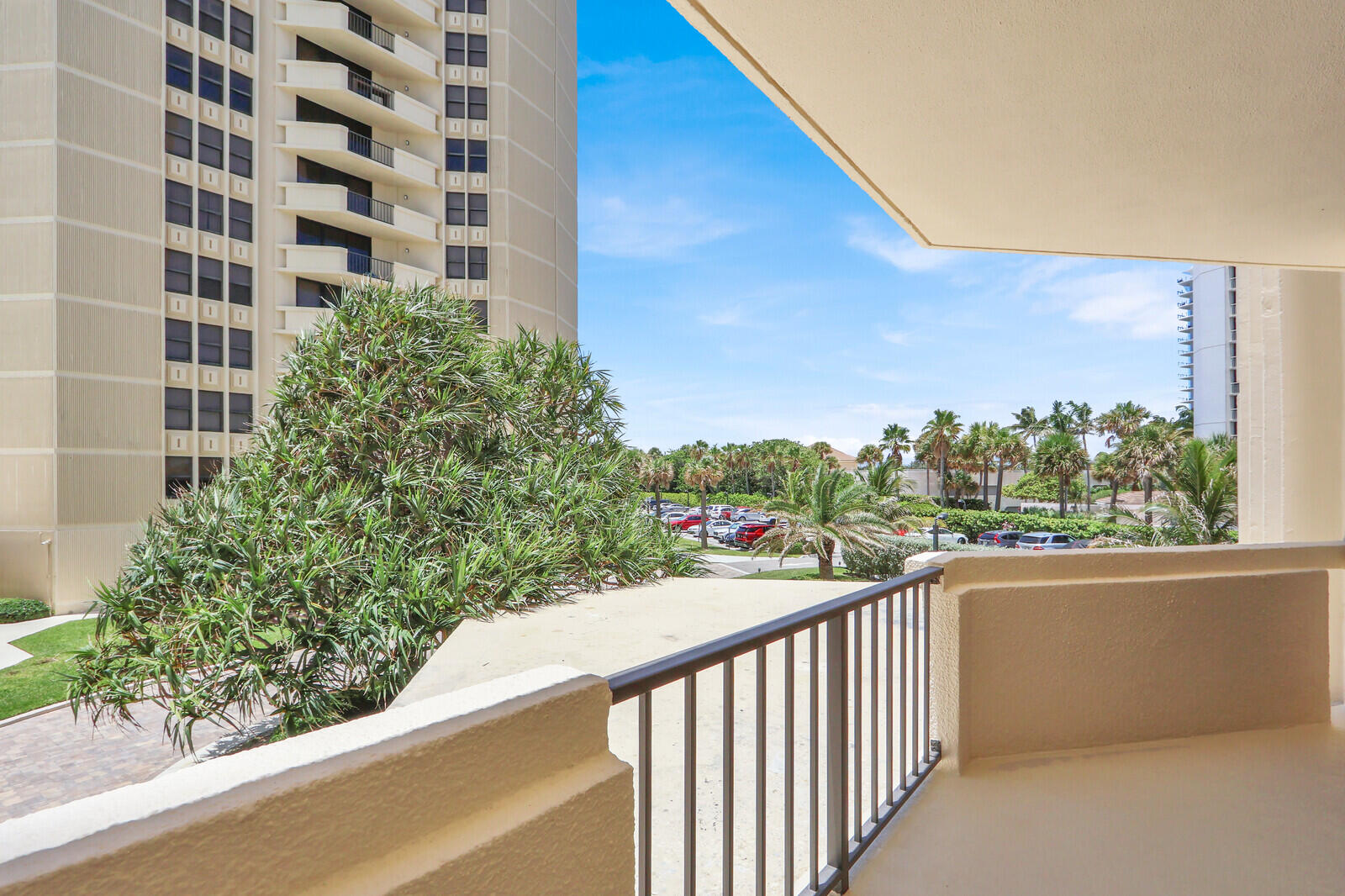 2800 N Ocean Drive A-2b Property Photo 24