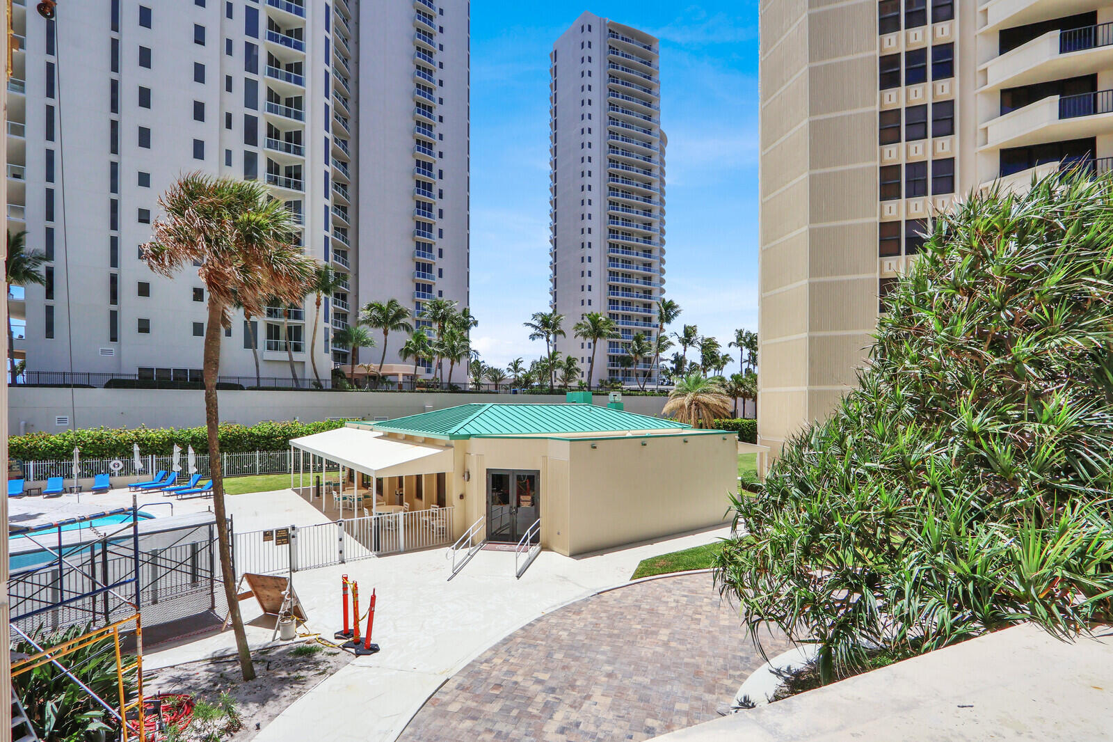 2800 N Ocean Drive A-2b Property Photo 25