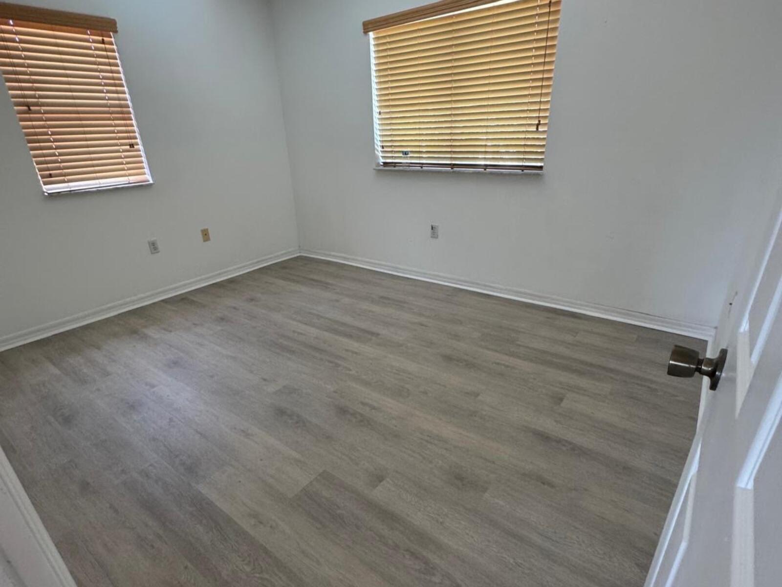 1975 Ne 36th Avenue Property Photo 43