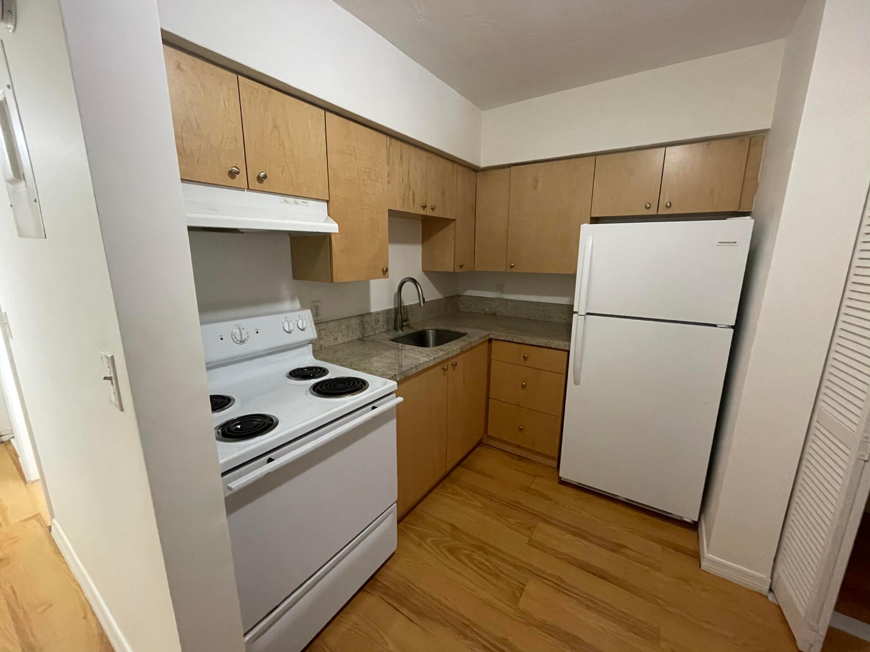 530 S Federal Highway 9 Property Photo 5