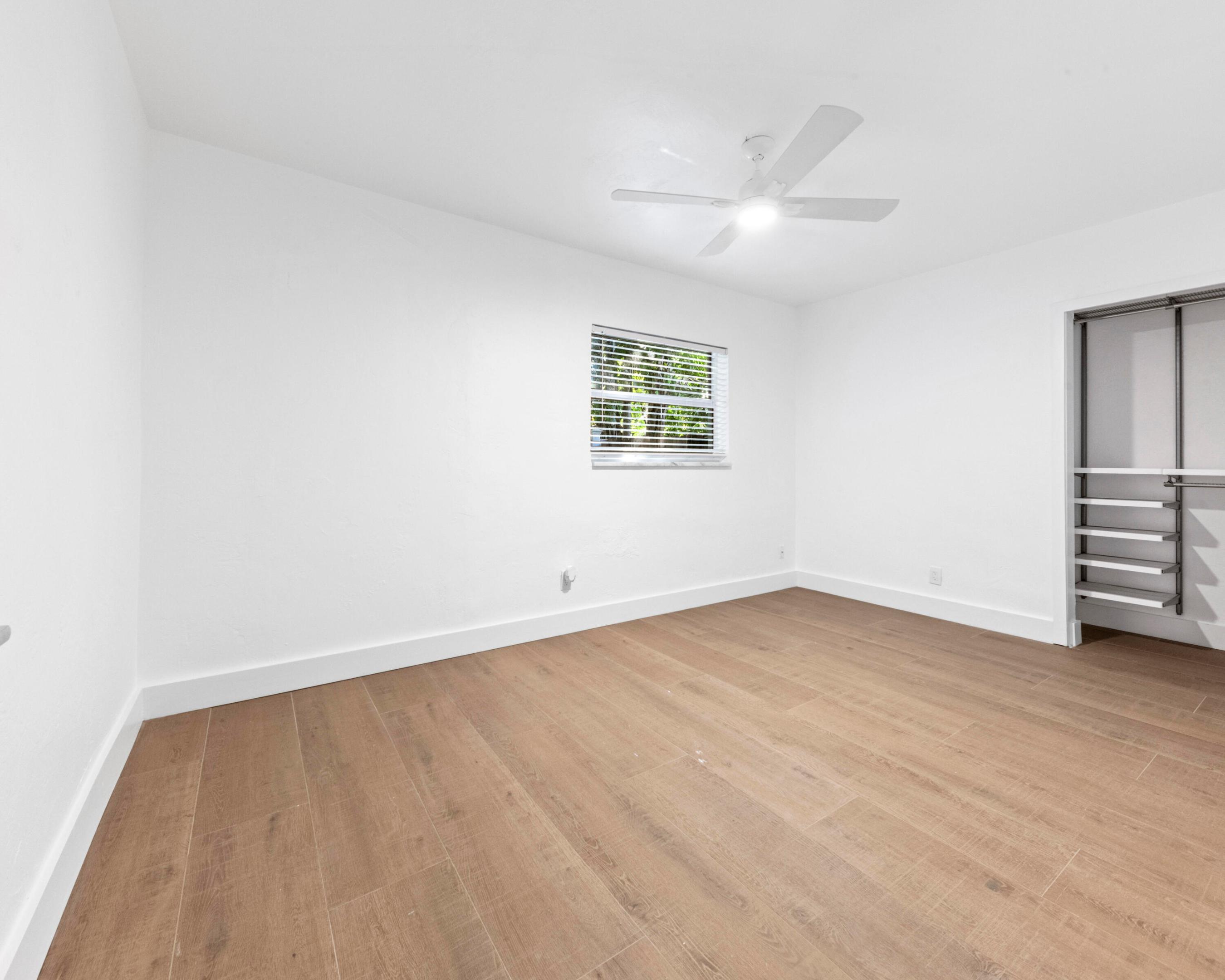 530 S Federal Highway 9 Property Photo 8