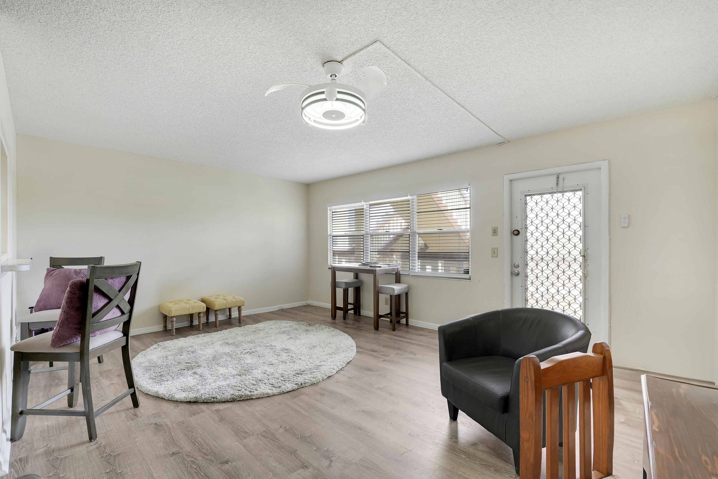 16 Mansfield A Property Photo 1