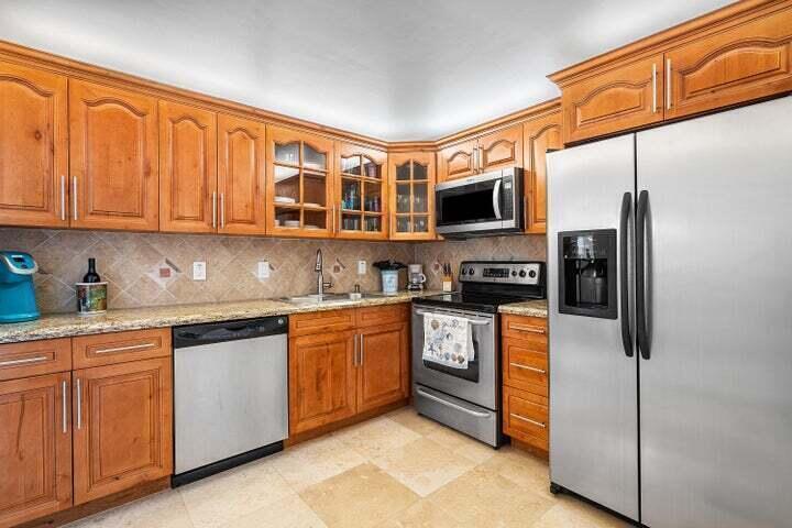3546 S Ocean Boulevard 923 Property Photo 7