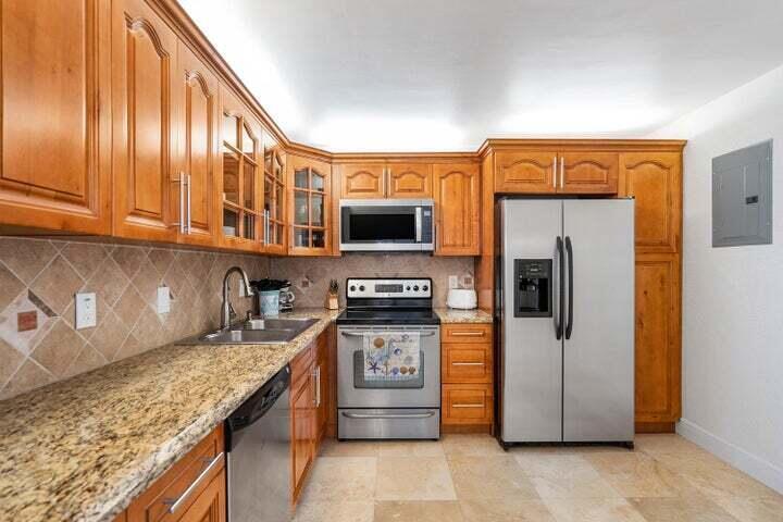 3546 S Ocean Boulevard 923 Property Photo 8