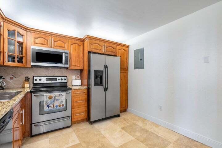 3546 S Ocean Boulevard 923 Property Photo 9