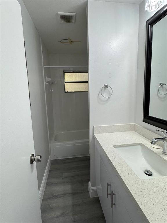 2960 Riverside Drive 312-2 Property Photo 15