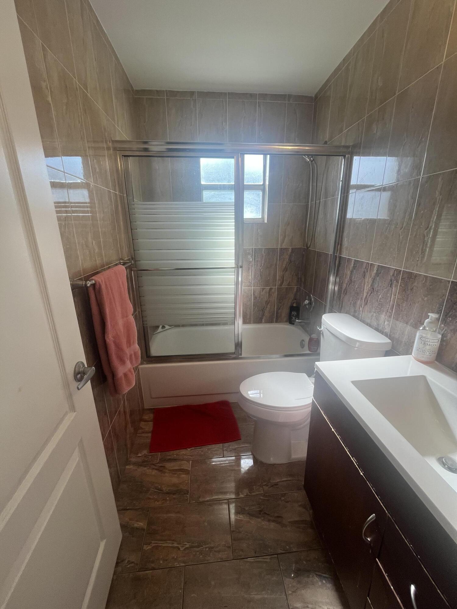 526 Normandy K Property Photo 13