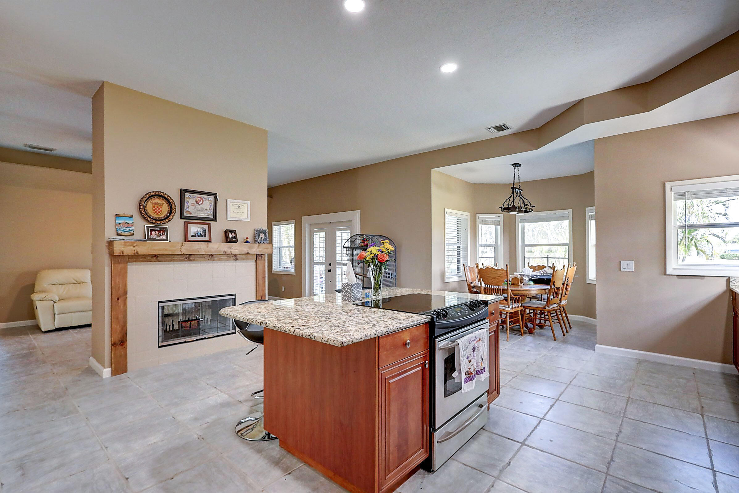 256 Sw Ridgecrest Drive Property Photo 14