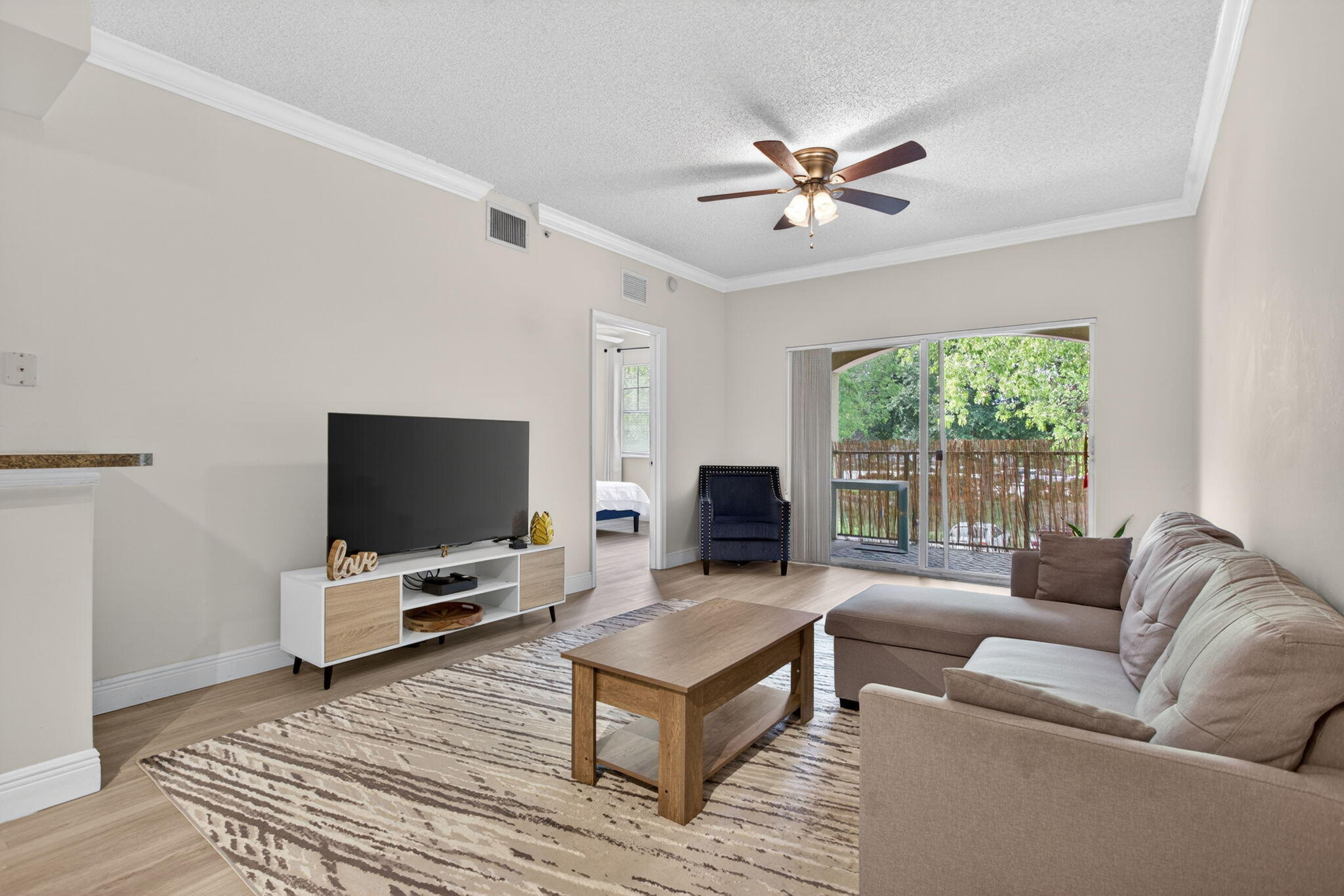 5880 W Sample Road 206 Property Photo 10