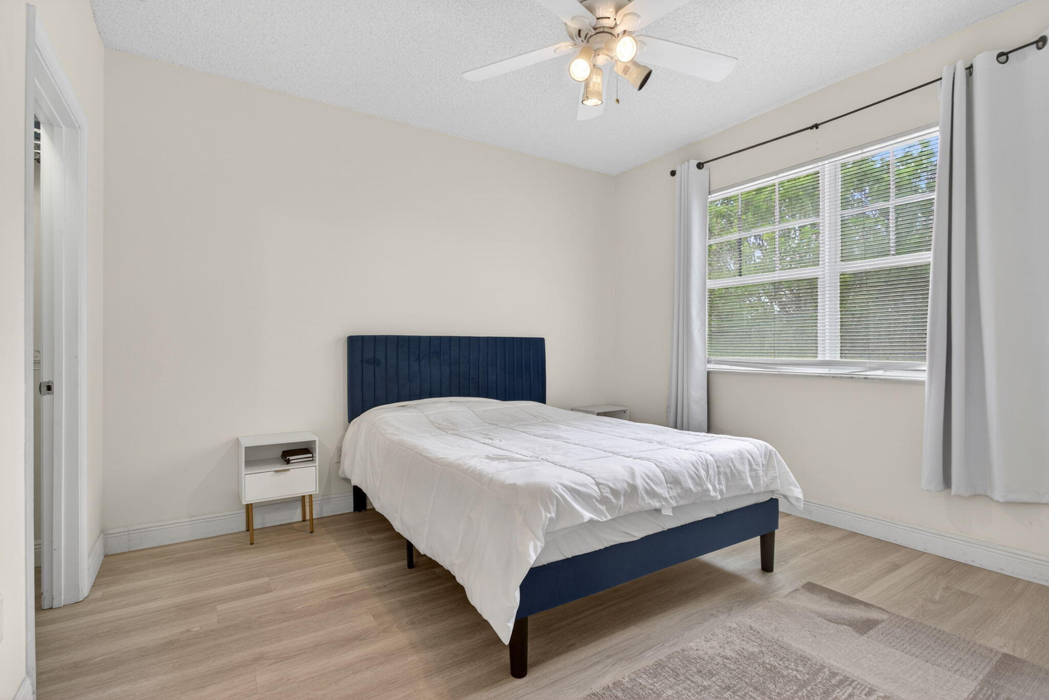 5880 W Sample Road 206 Property Photo 25