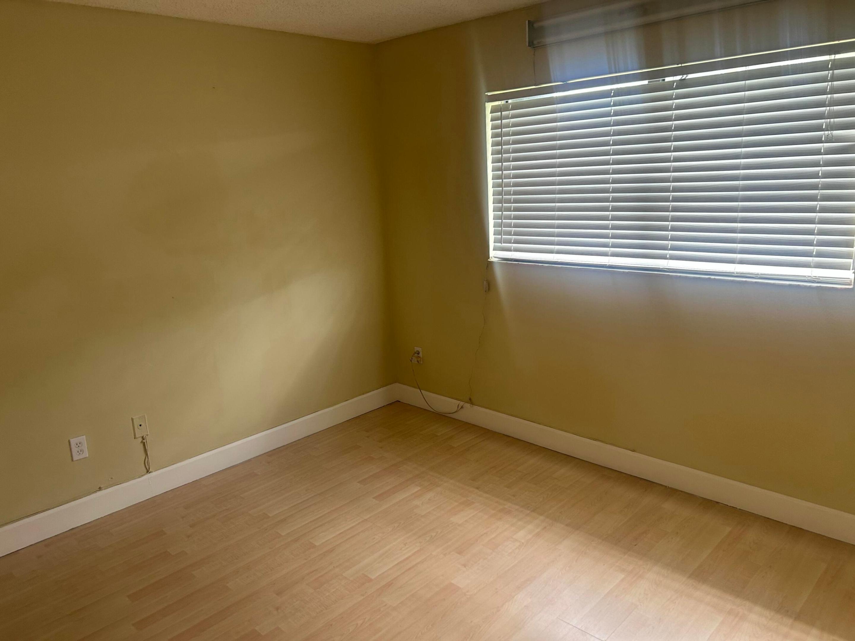 18310 Mediterranean Boulevard 6-24 Property Photo 9