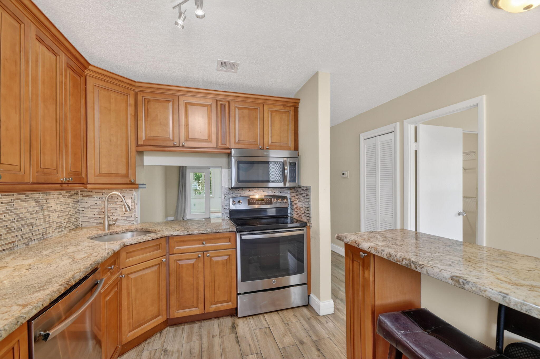 112 Lake Olive Drive Property Photo 10