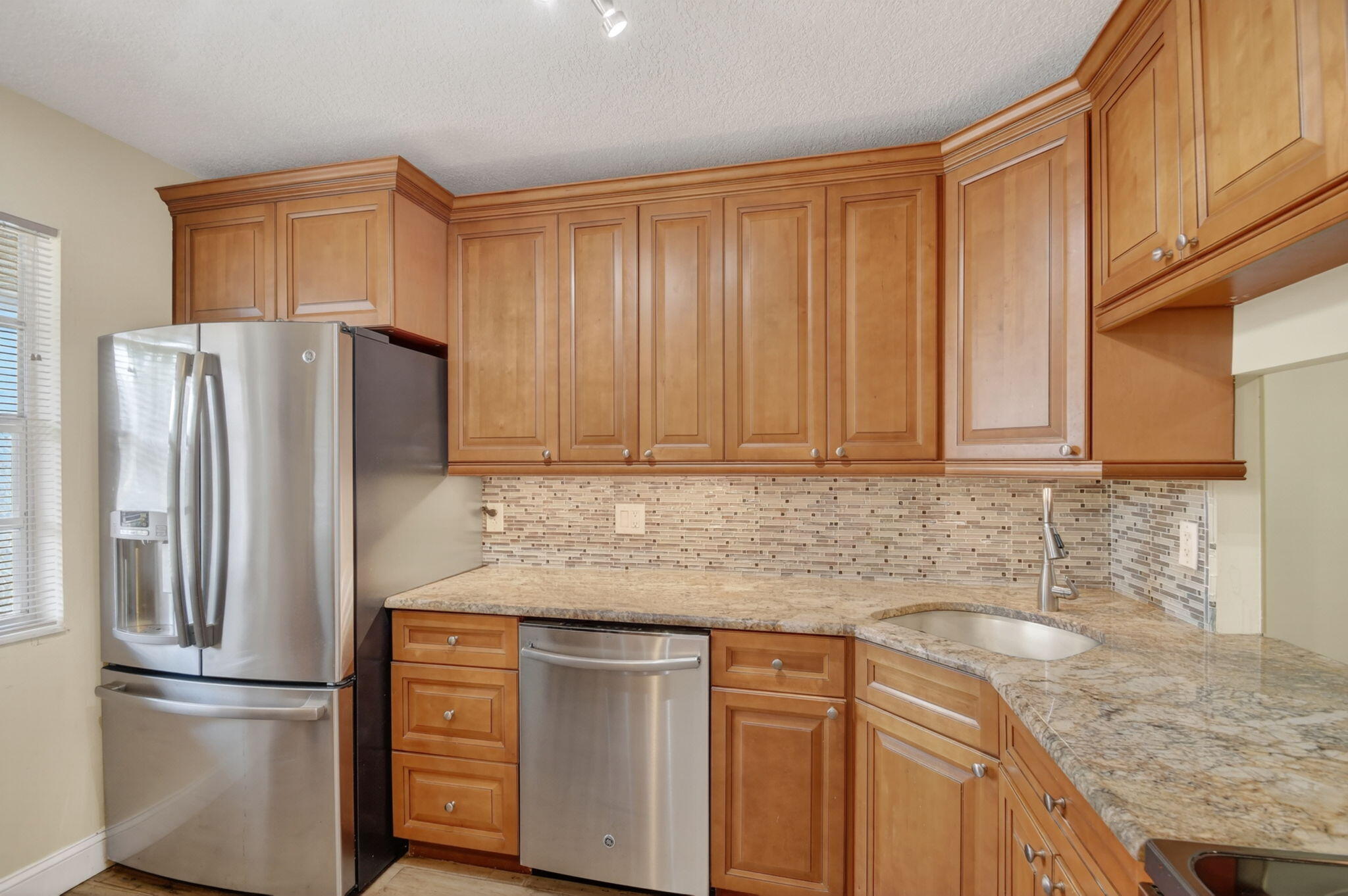 112 Lake Olive Drive Property Photo 11