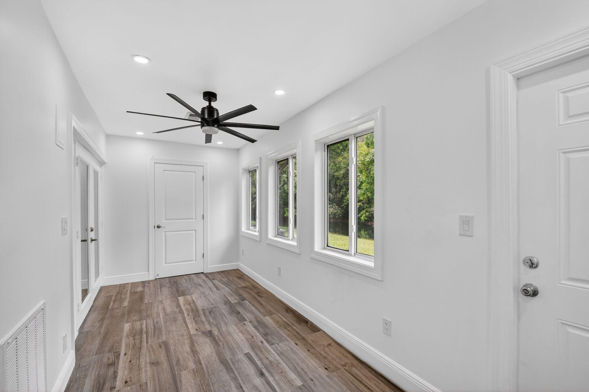 112 Lake Olive Drive Property Photo 22