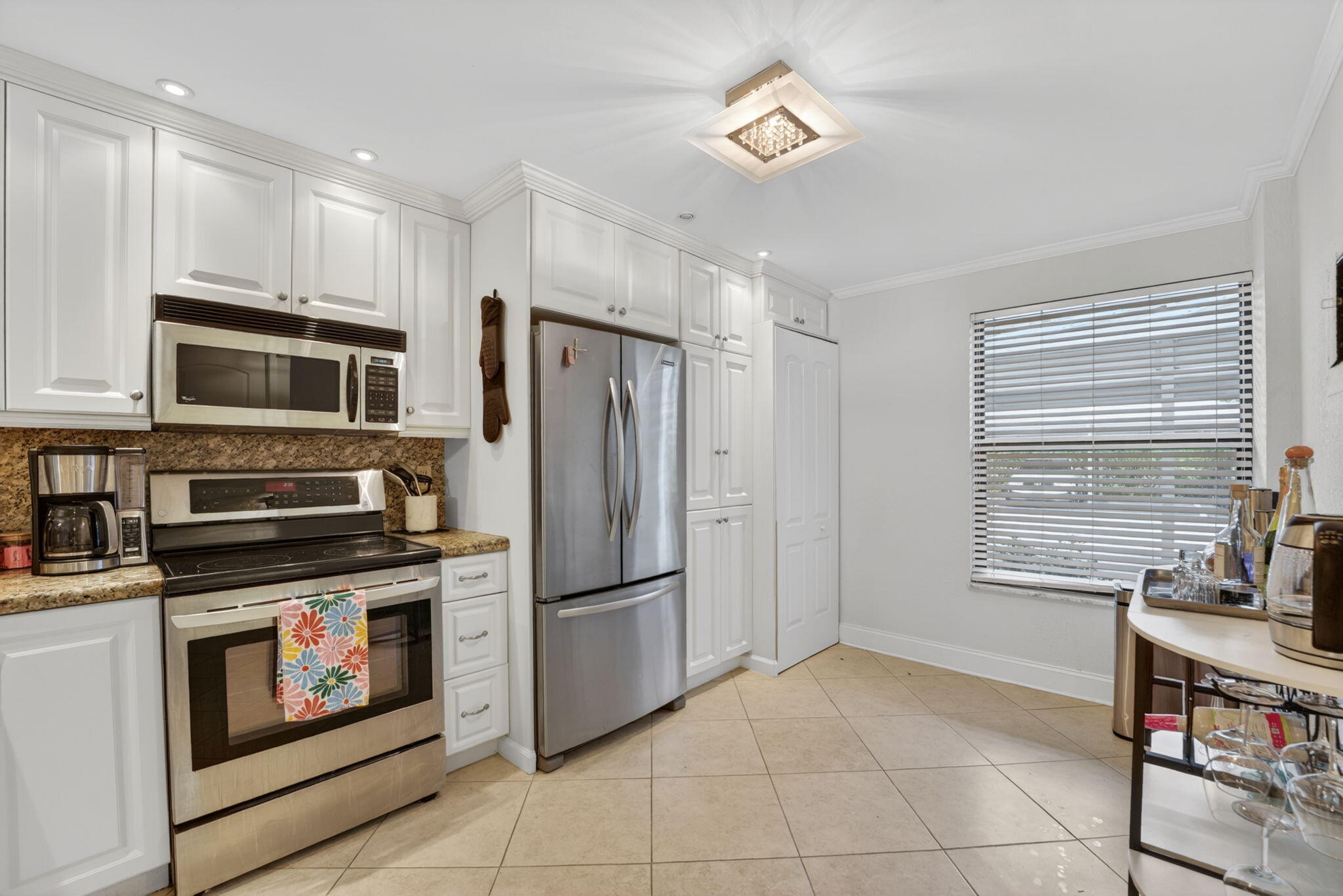 1627 Riverview Road 110 Property Photo 6