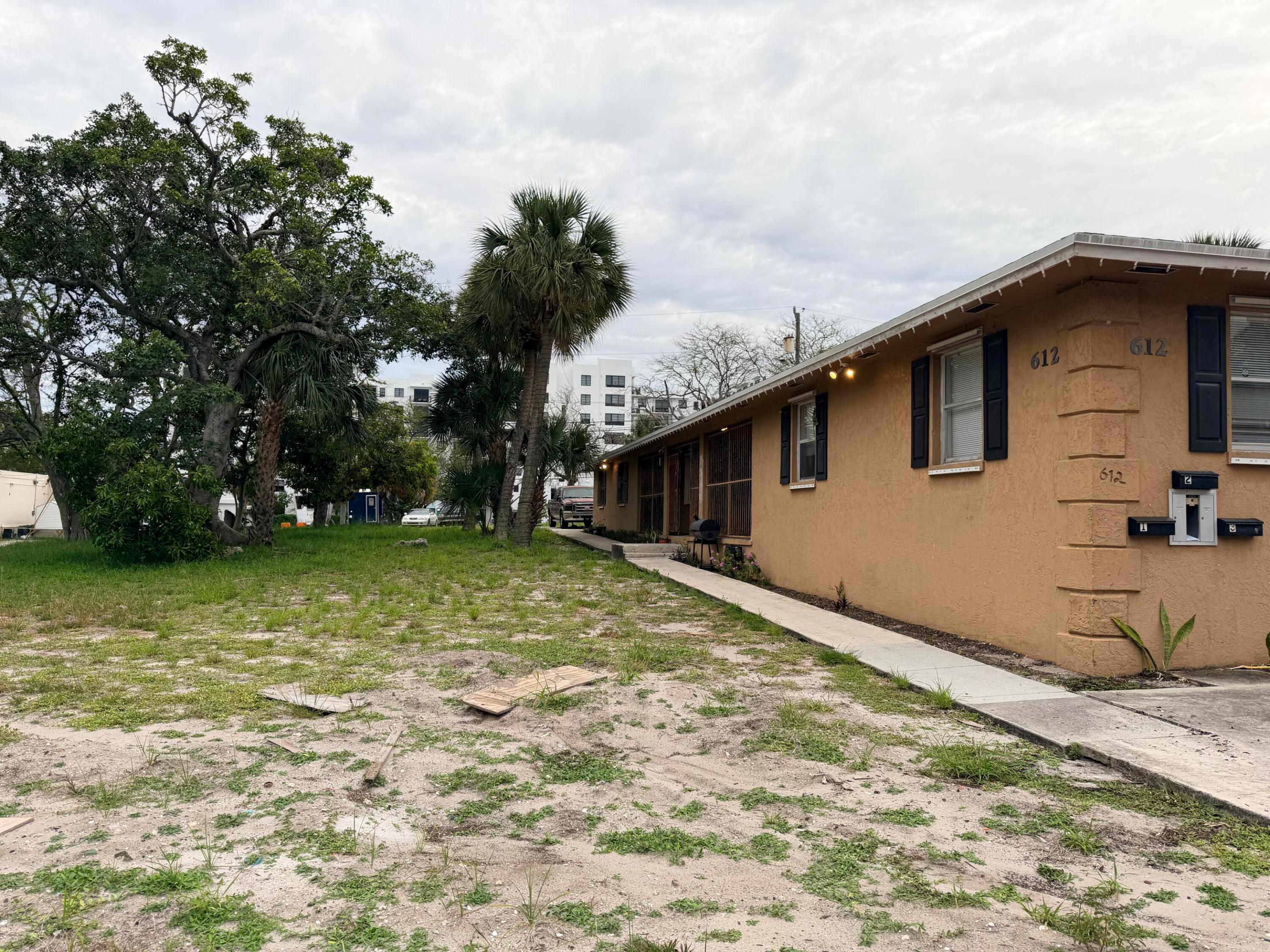 612 4th Street Property Photo 2