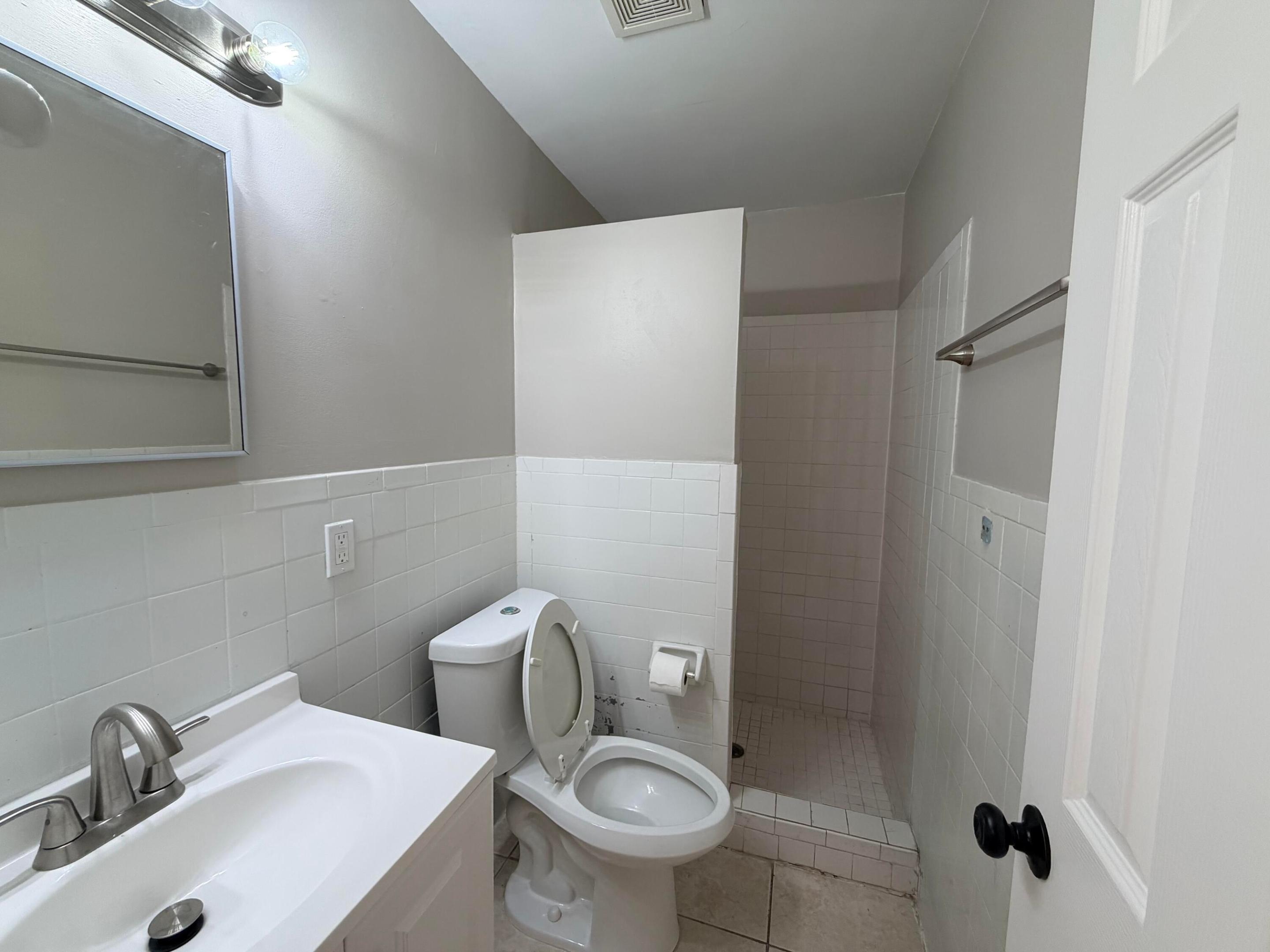 612 4th Street Property Photo 4