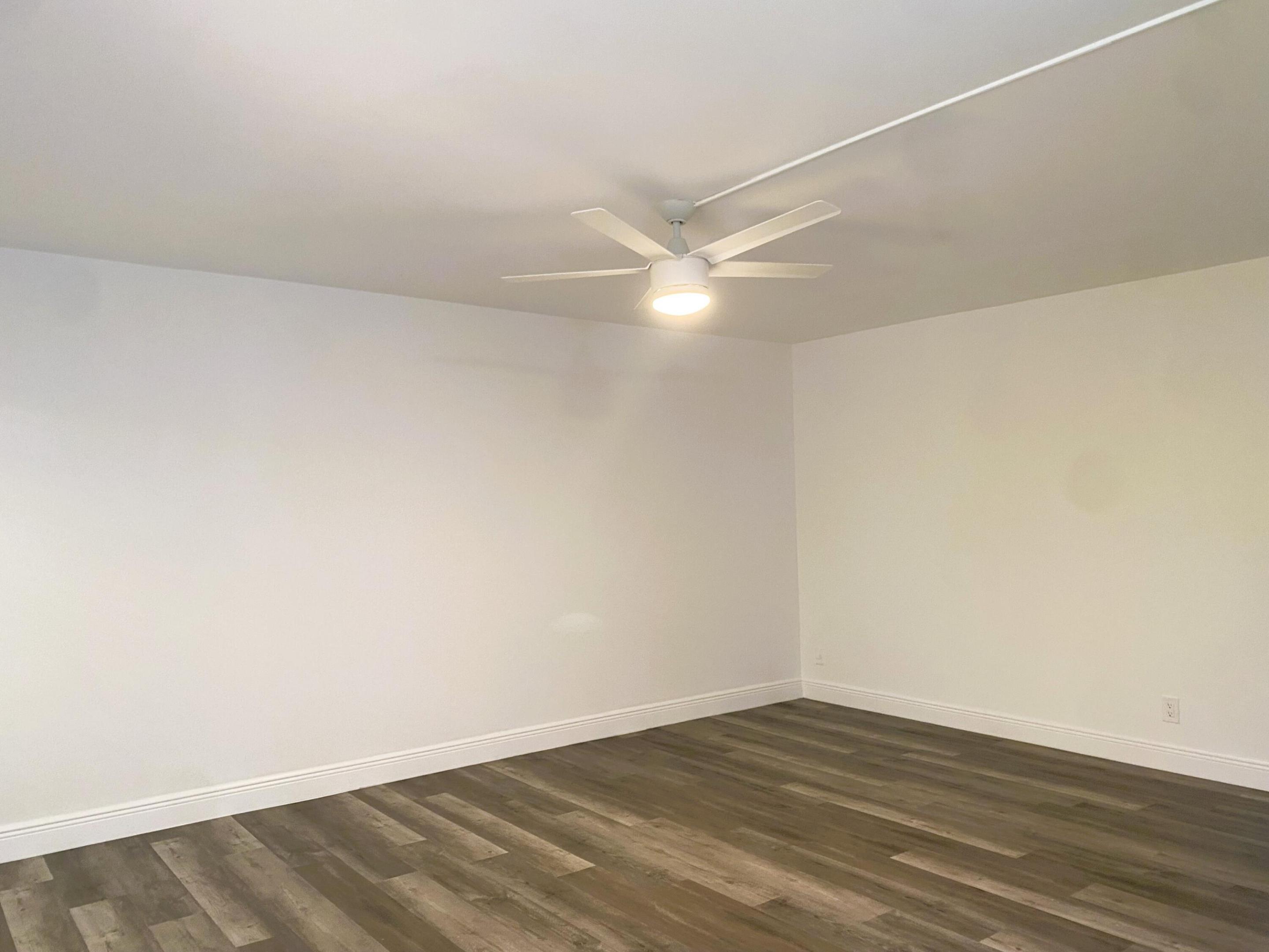 256 Mansfield G Property Photo 21