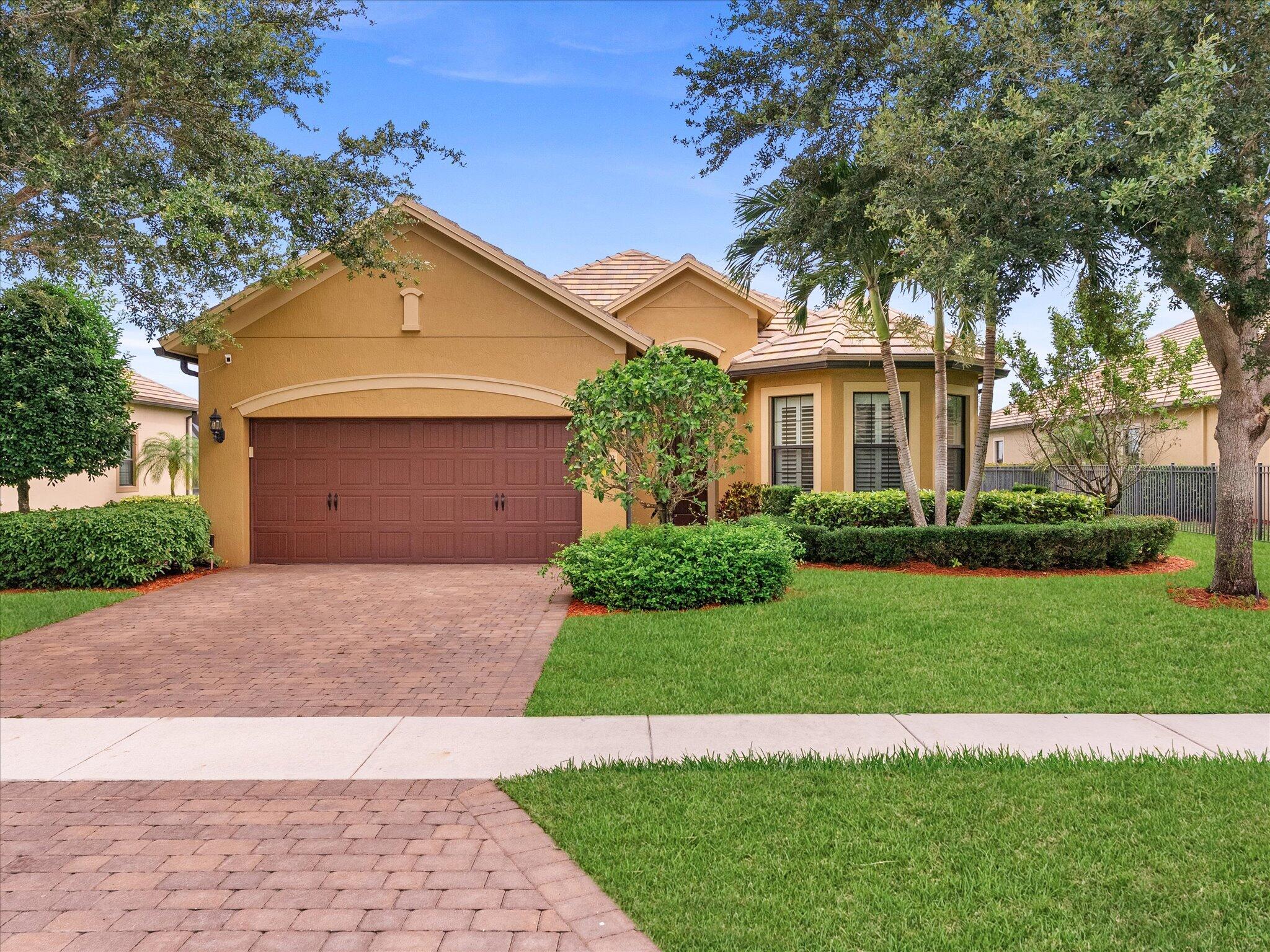 4452 Siena Circle Property Photo 1
