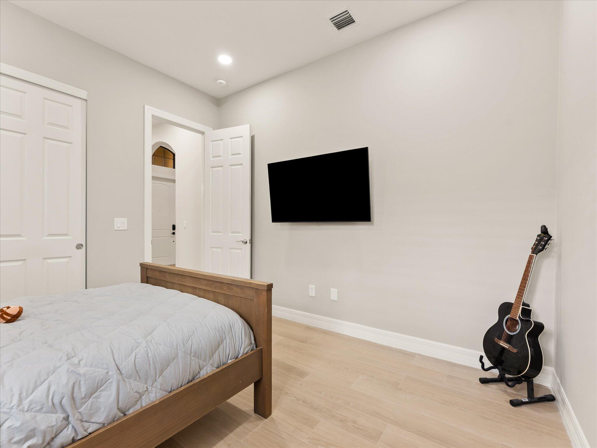 4452 Siena Circle Property Photo 18