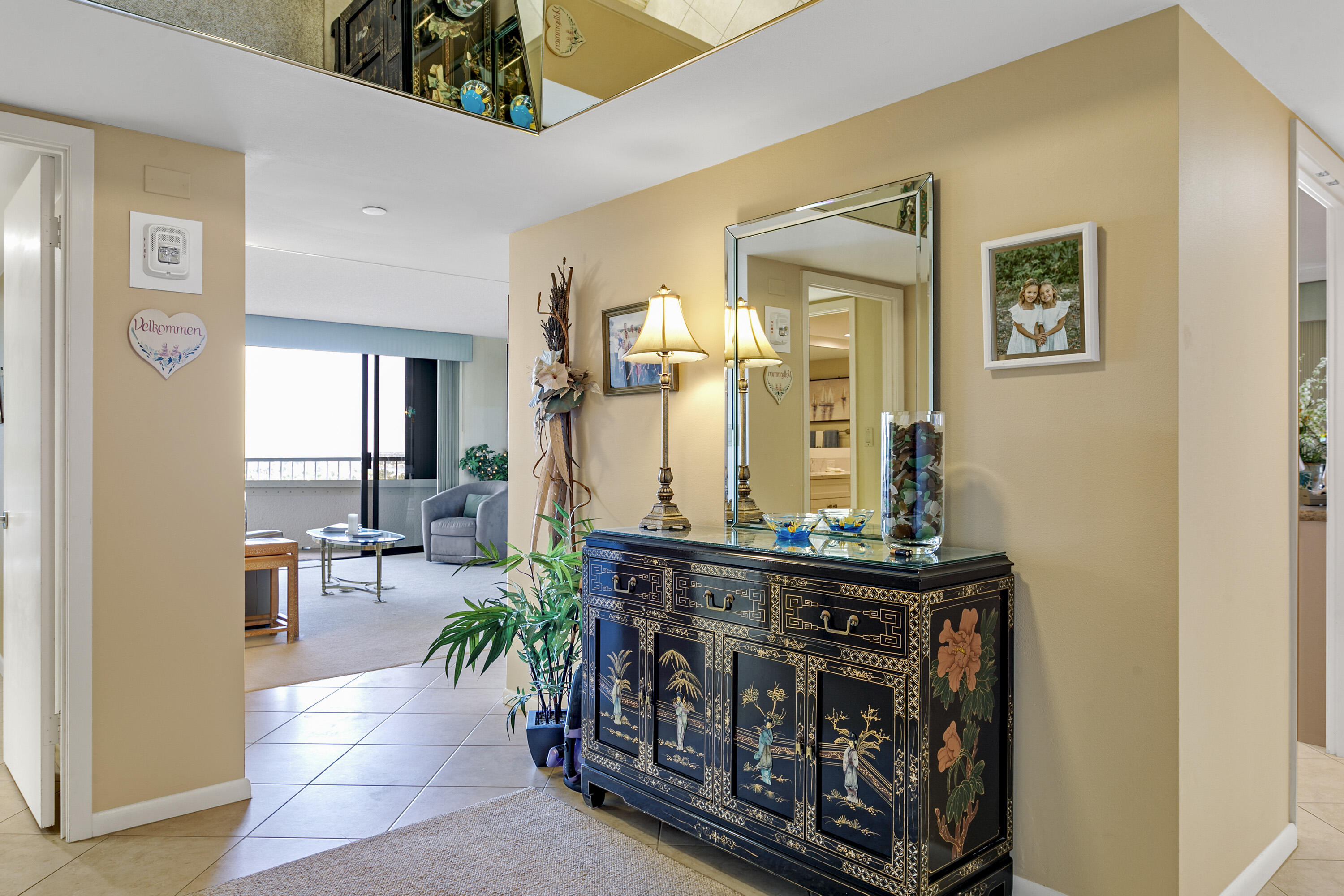 5070 N Ocean Drive 10c Property Photo 2