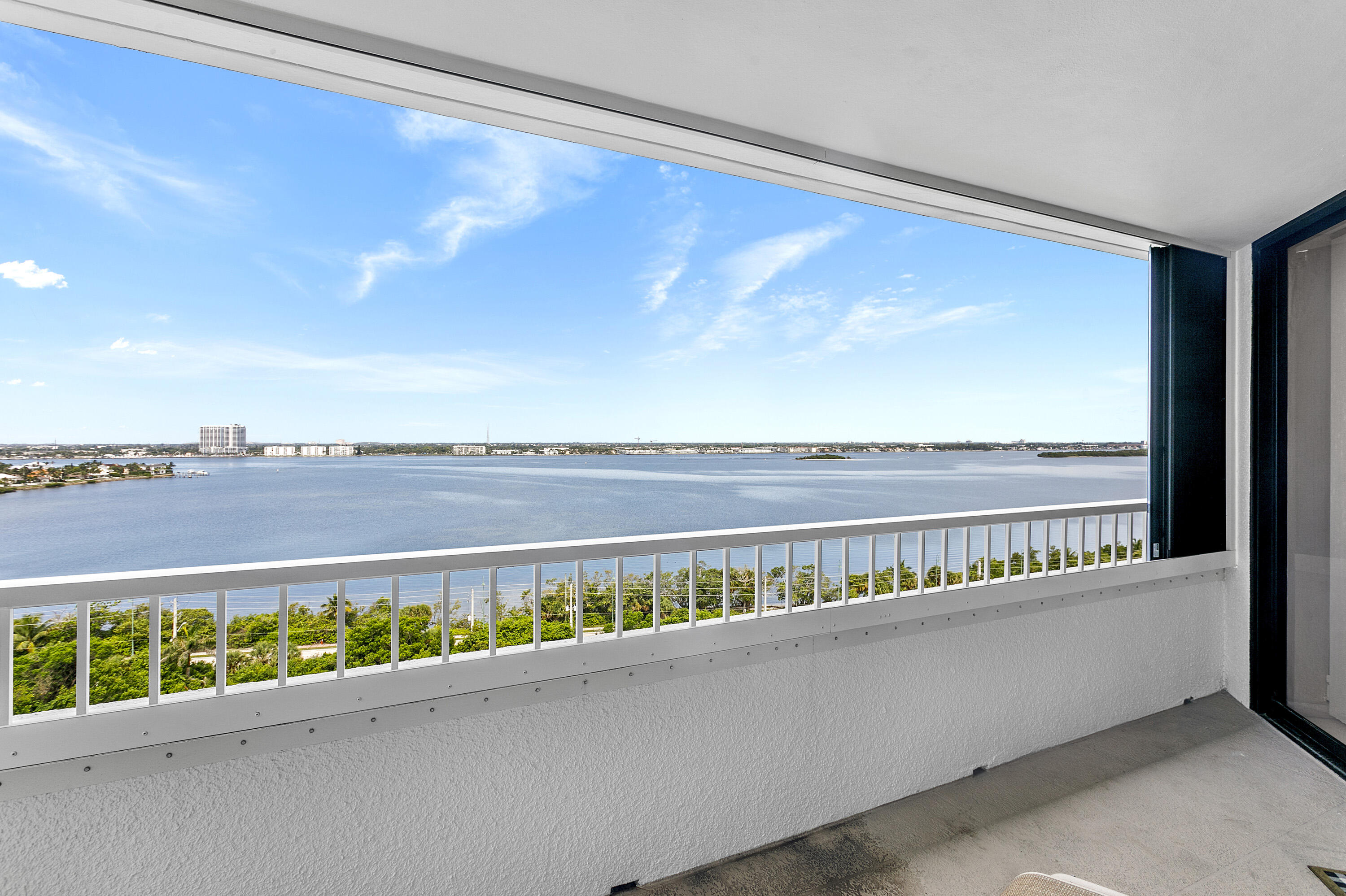 5070 N Ocean Drive 10c Property Photo 7