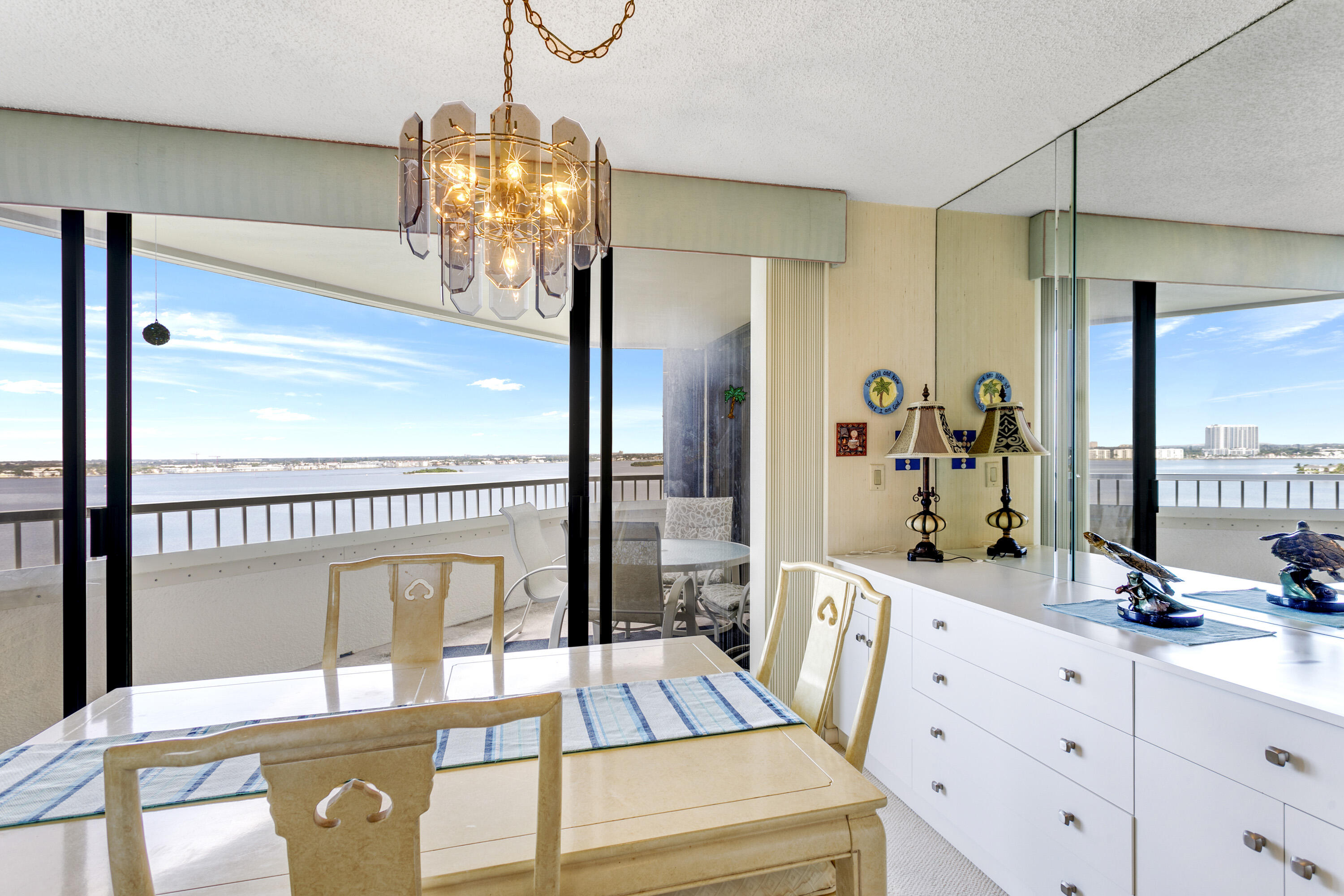 5070 N Ocean Drive 10c Property Photo 23
