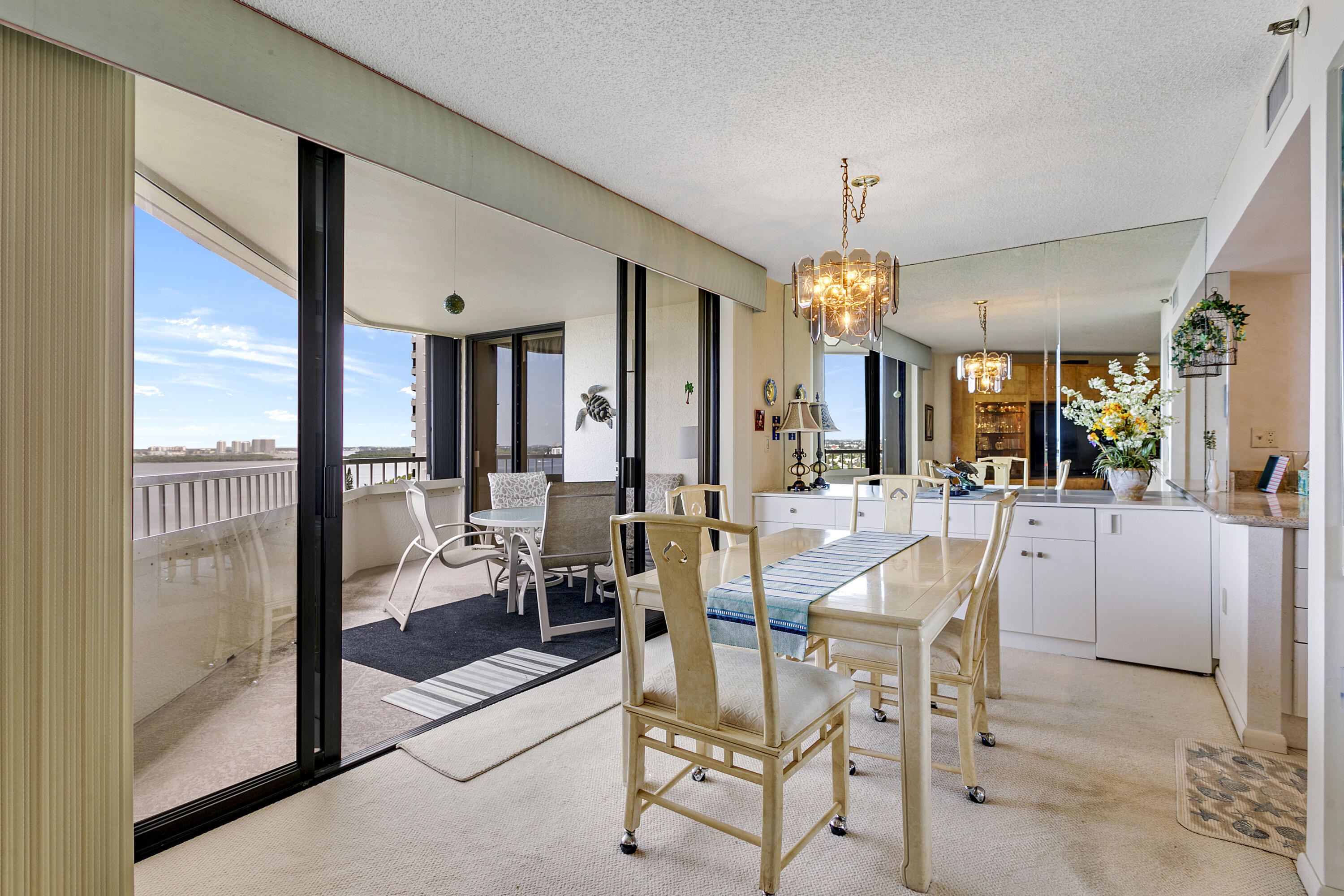 5070 N Ocean Drive 10c Property Photo 24
