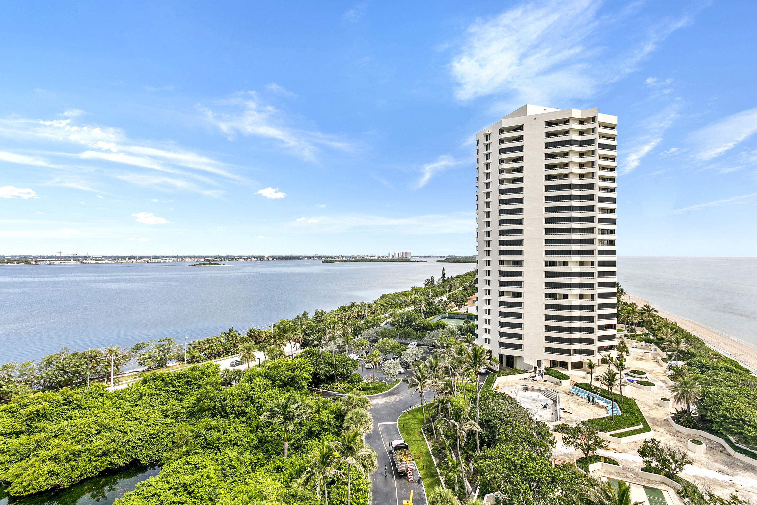 5070 N Ocean Drive 10c Property Photo 27