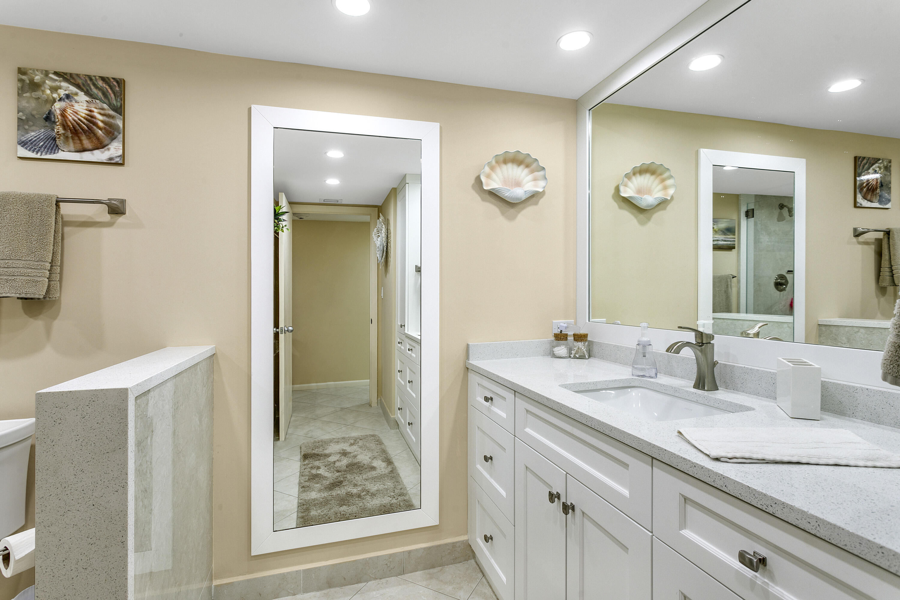 5070 N Ocean Drive 10c Property Photo 49